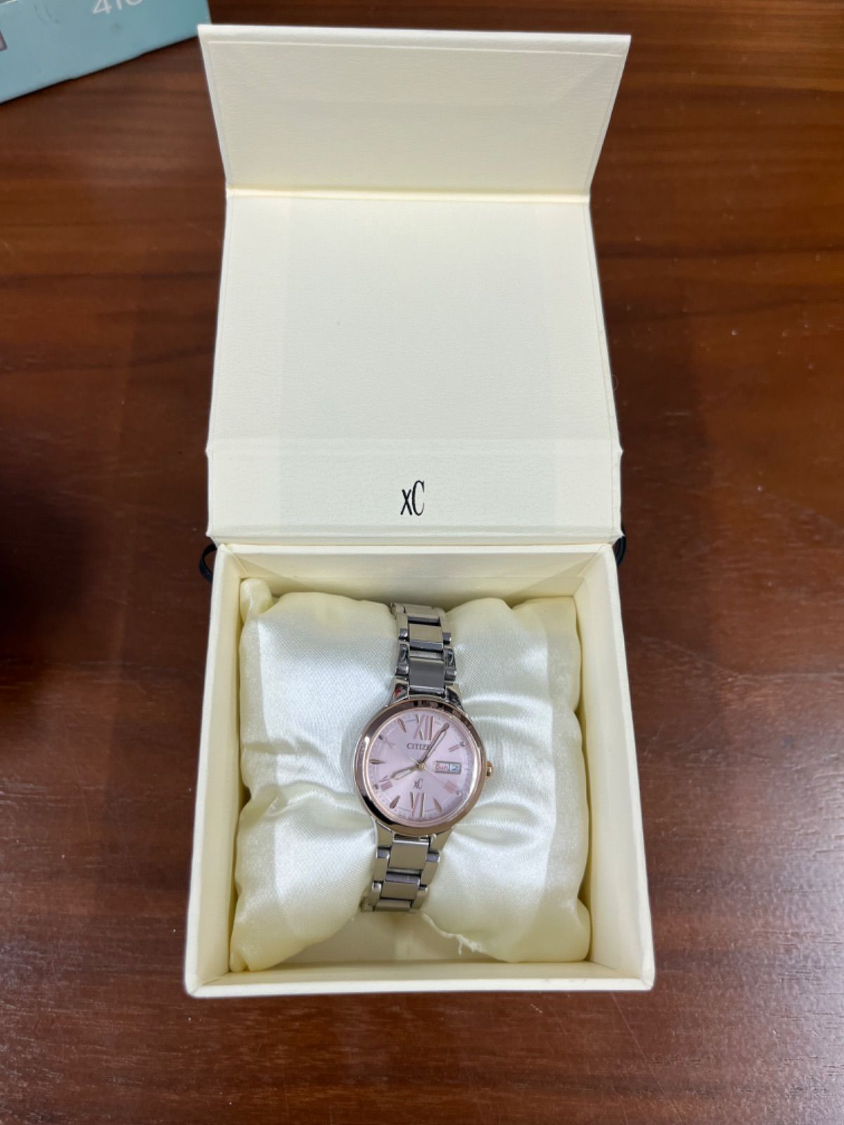 未使用保管品 CITIZEN xC クロスシー E001-T020348 腕時計 CITIZEN xC クロスシー E001-T020348 ソーラー 腕時計 - メルカリ