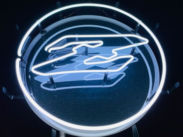 日産エンブレム ディーラー看板 ネオン 100V ガレージインテリアに 2025年最新】Yahoo!オークション -ネオン看板 ガレージの中古品
