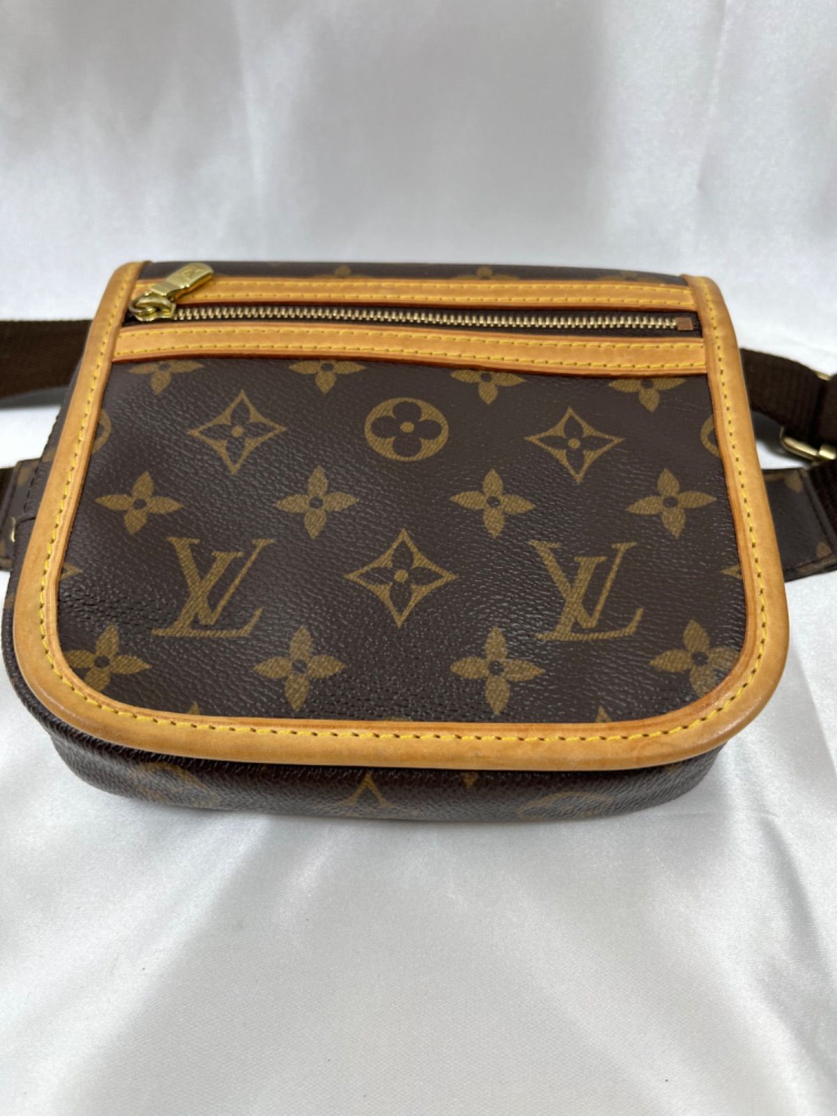 ルイ ヴィトン LOUIS VUITTON バムバッグ モノグラム ボス