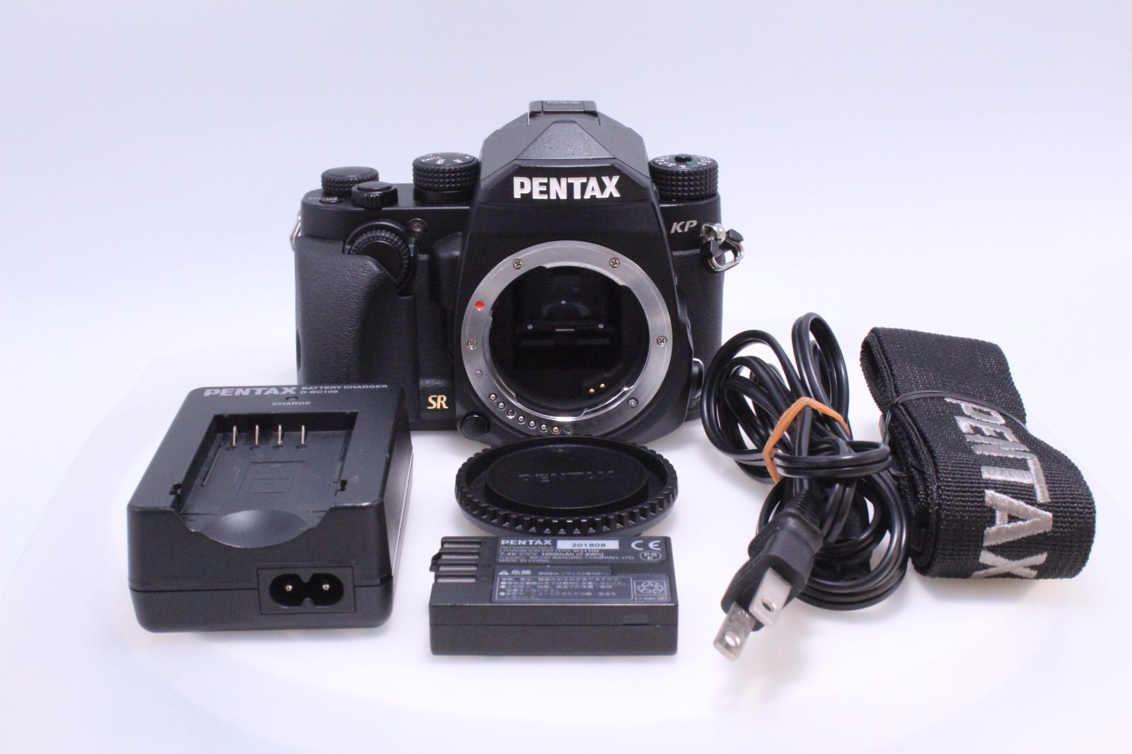 PENTAX KP ボディ ブラック 防塵 防滴 -10℃耐寒 アウトドア 5軸5段手ぶれ補正 KP BODY BLACK 16020 デジタル一眼レフカメラ