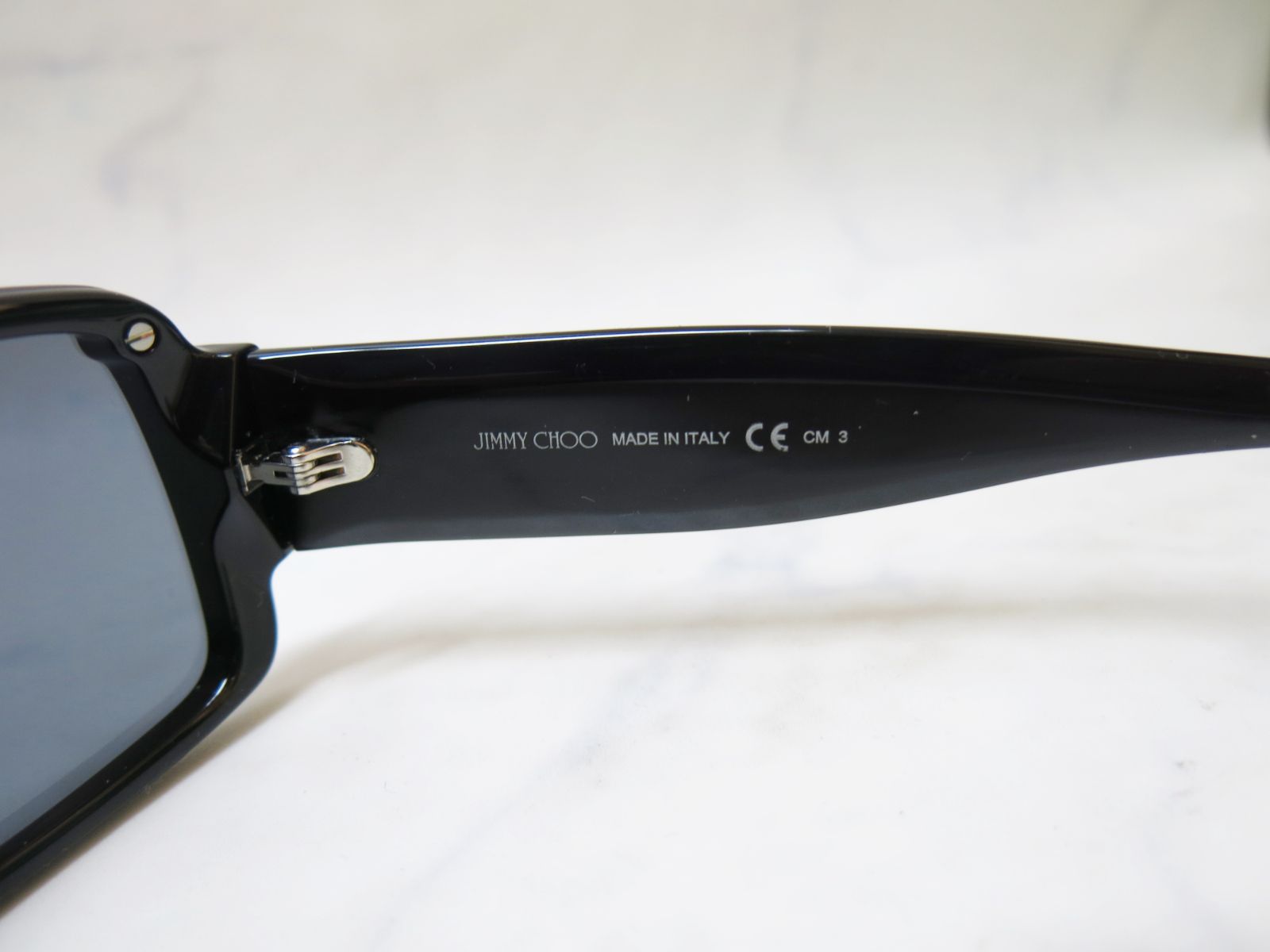 JimmyChoo ジミーチュウ 黒 サングラス ケース付き JimmyChoo ジミーチュウ 黒 サングラス ケース付き