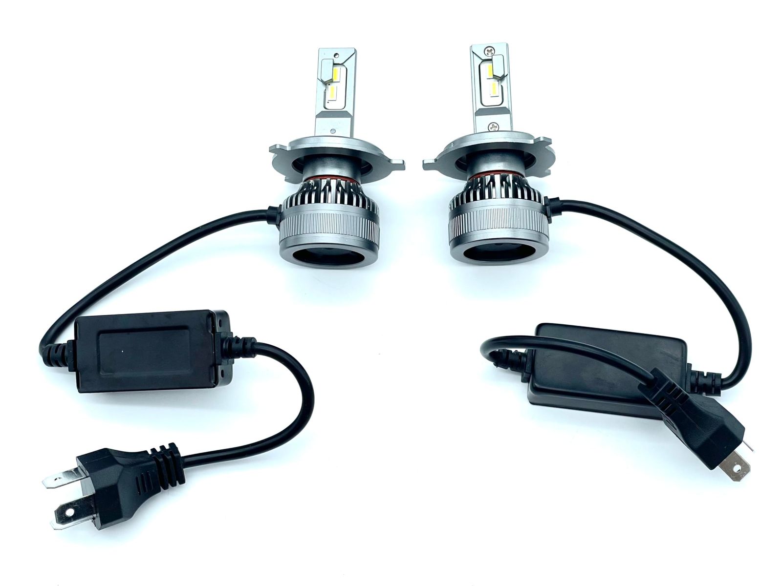 bubulu H4 LED ヘッドライト バルブ 12V 車検対応 車用 6000K/ホワイト 爆白 爆光 高輝度 長寿命 高速回転冷却ファン付 放熱性 静音 光軸調整フリー 2個セット 