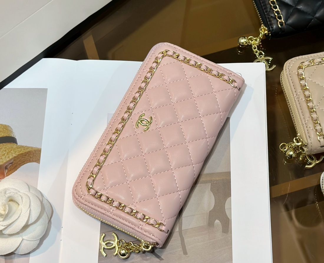 CHANEL エスパドリーユ シャネル　バッグ　財布 チェーン ウォレット - スモール レザー グッズ | CHANEL