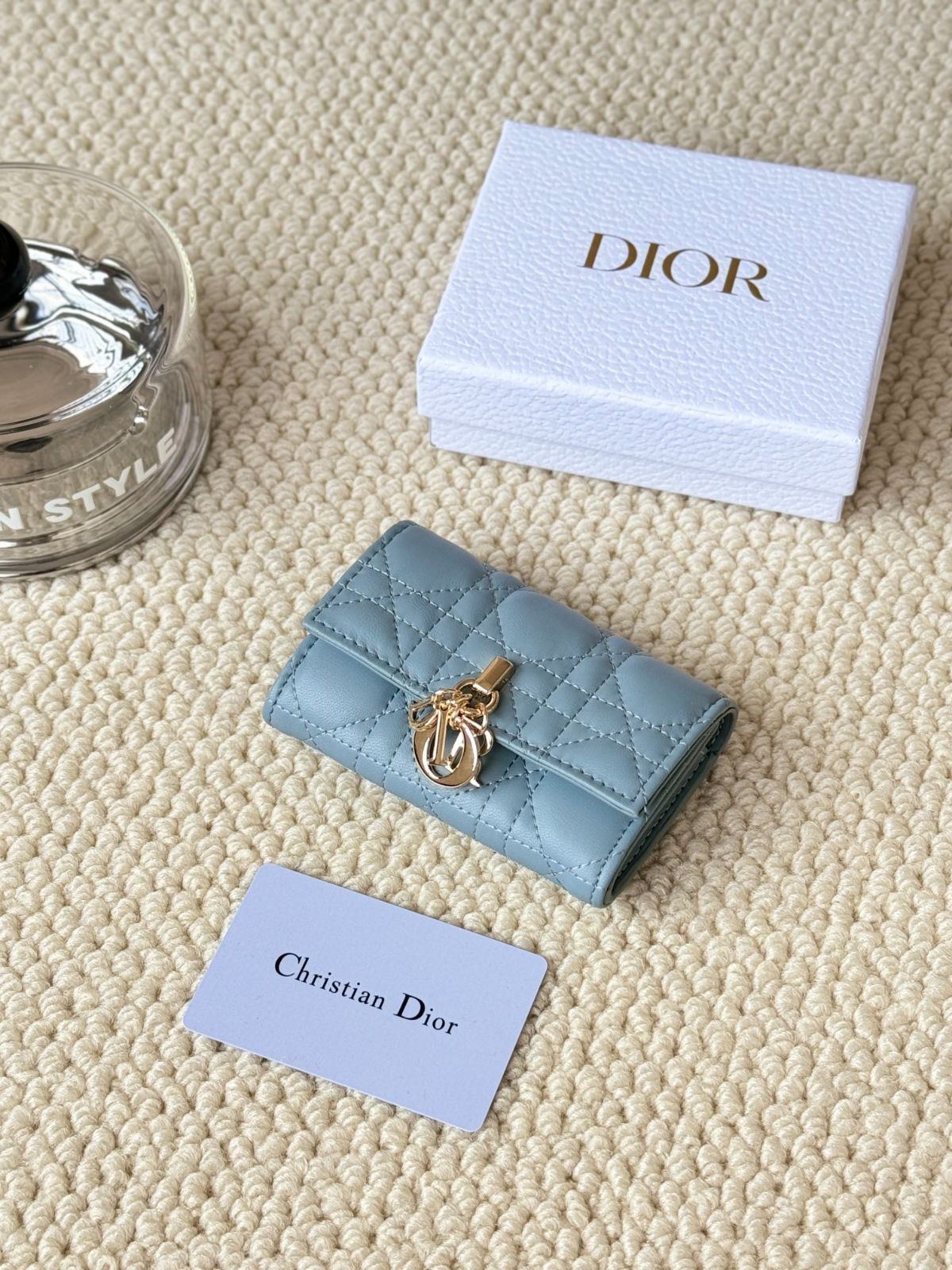 今日特価】My Dior Glycine ウォレット ラズベリーピンク 藤の花
