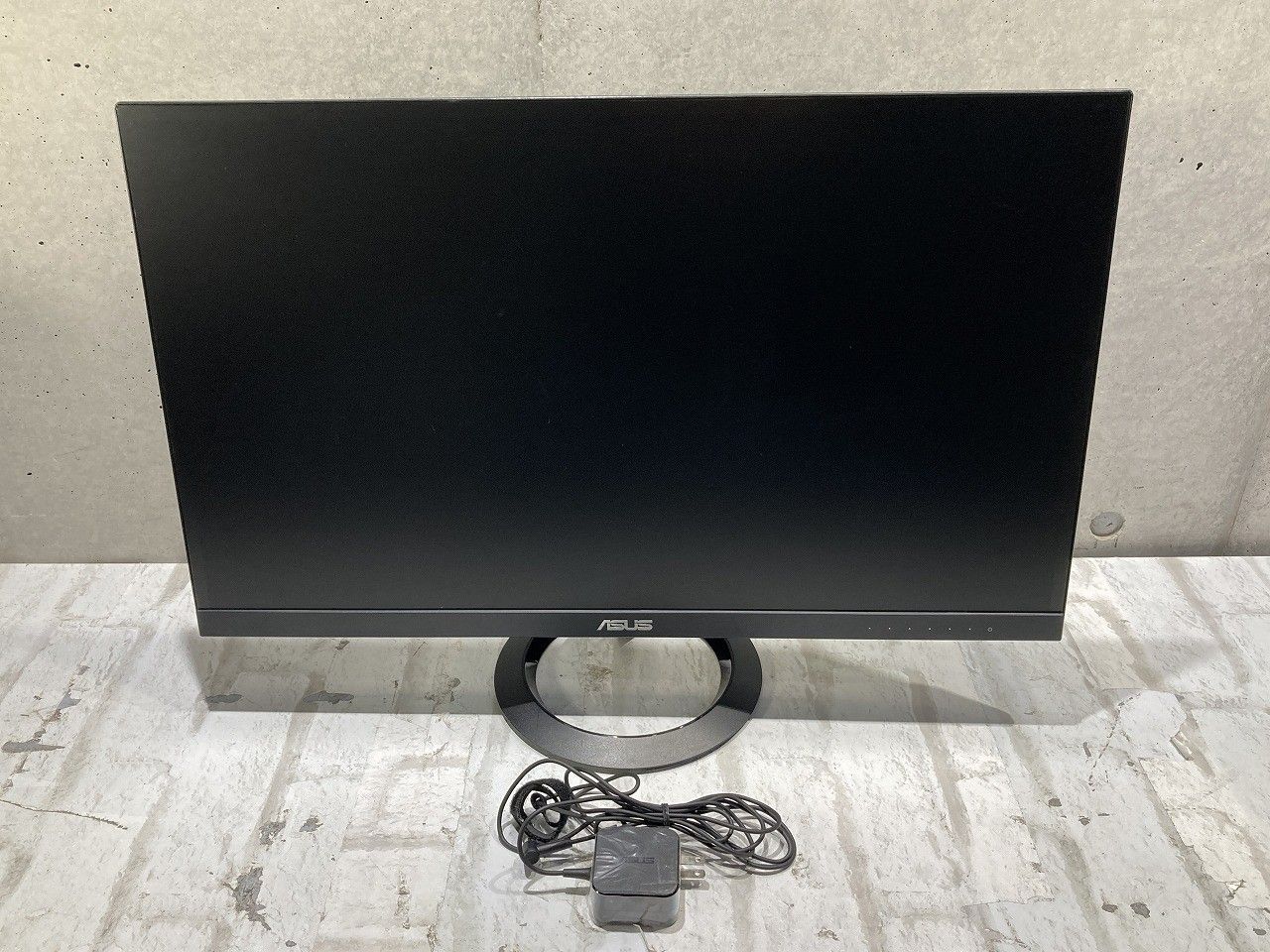 液晶ディスプレイ