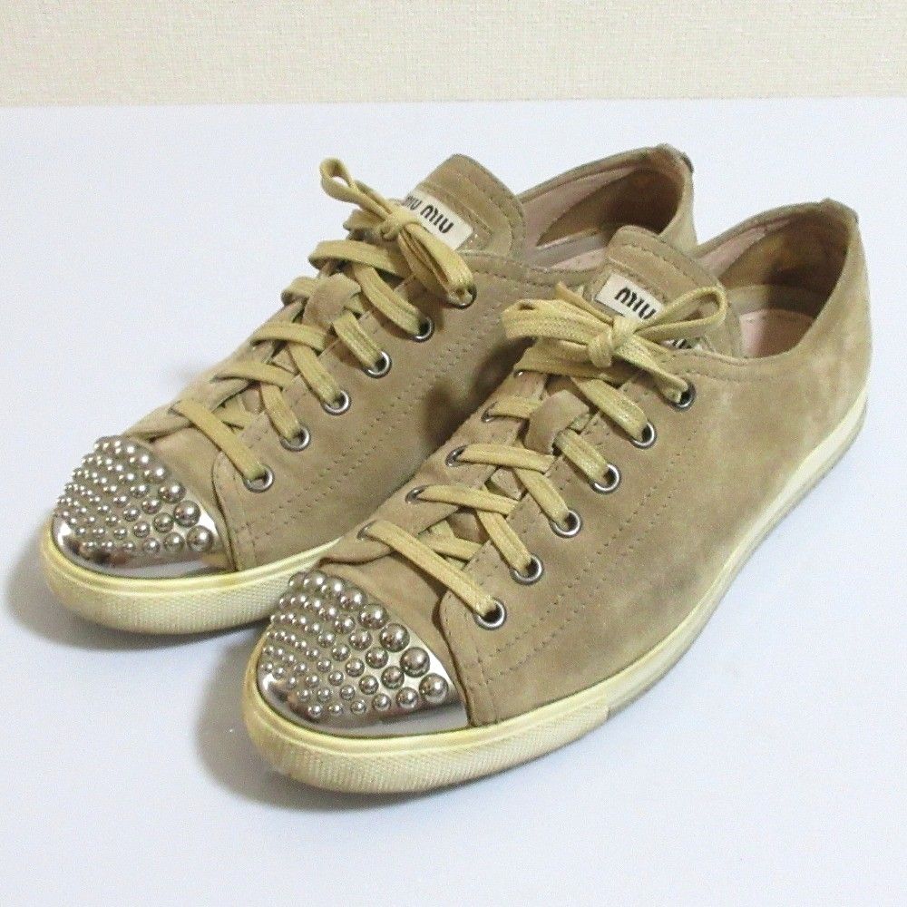 良品 miumiu ミュウミュウ スエード スタッズ ローカット
