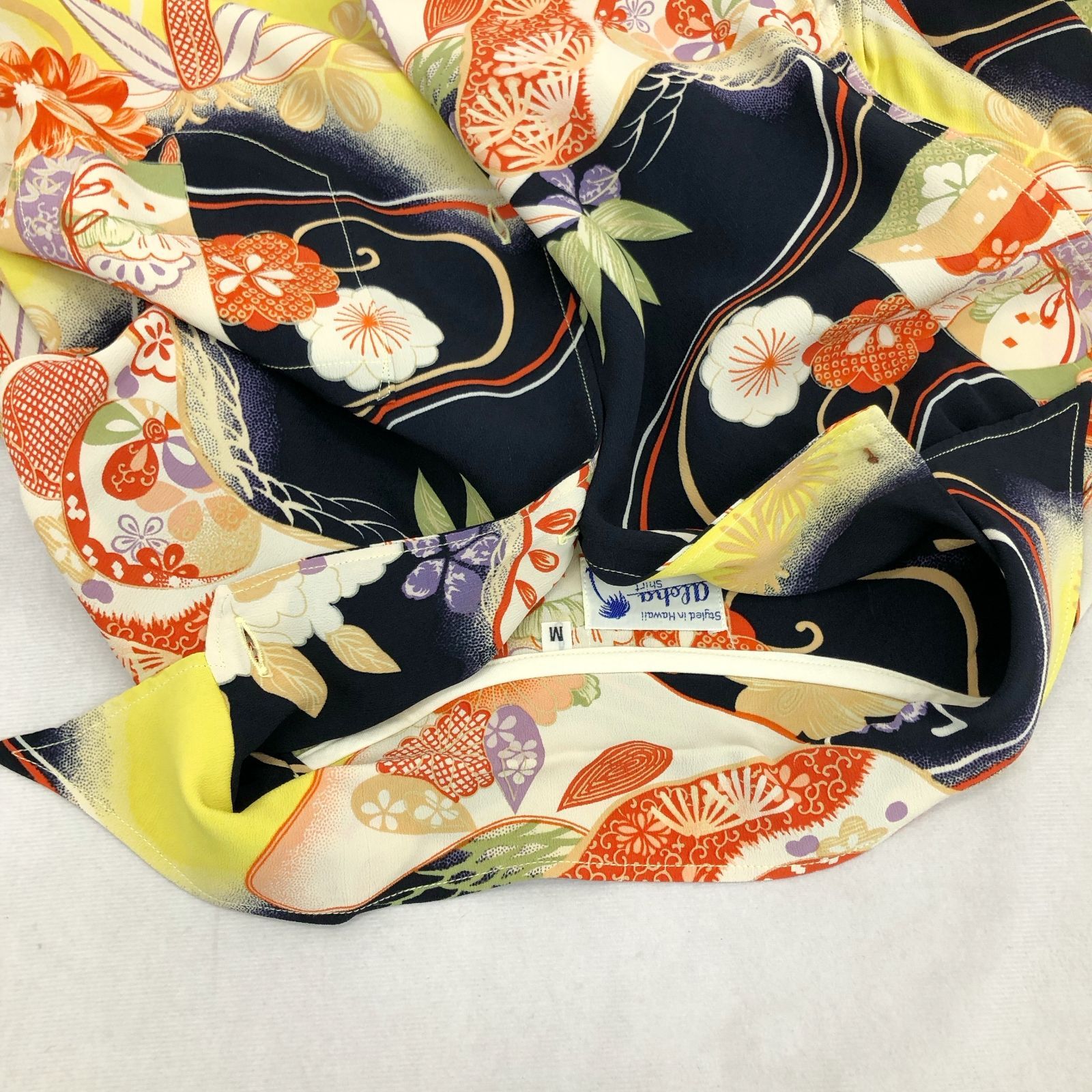 美品 SUN SURF サンサーフ KIMONO DESIGN King Smith 半袖 美品 SUN SURF サンサーフ KIMONO DESIGN King Smith 半袖