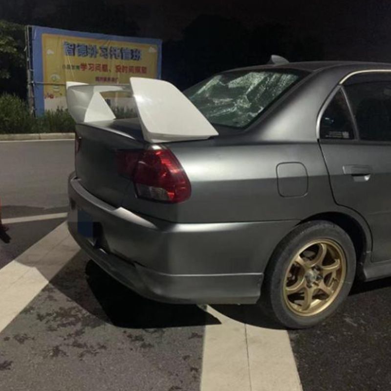 三菱ランサー対応 三段式リアウイング スポイラー ABS製 カスタムパーツ エアロ ドレスアップ 汎用 MITSUBISHI グロスブラック 未塗装可 FFCRYSTALESIA_COM