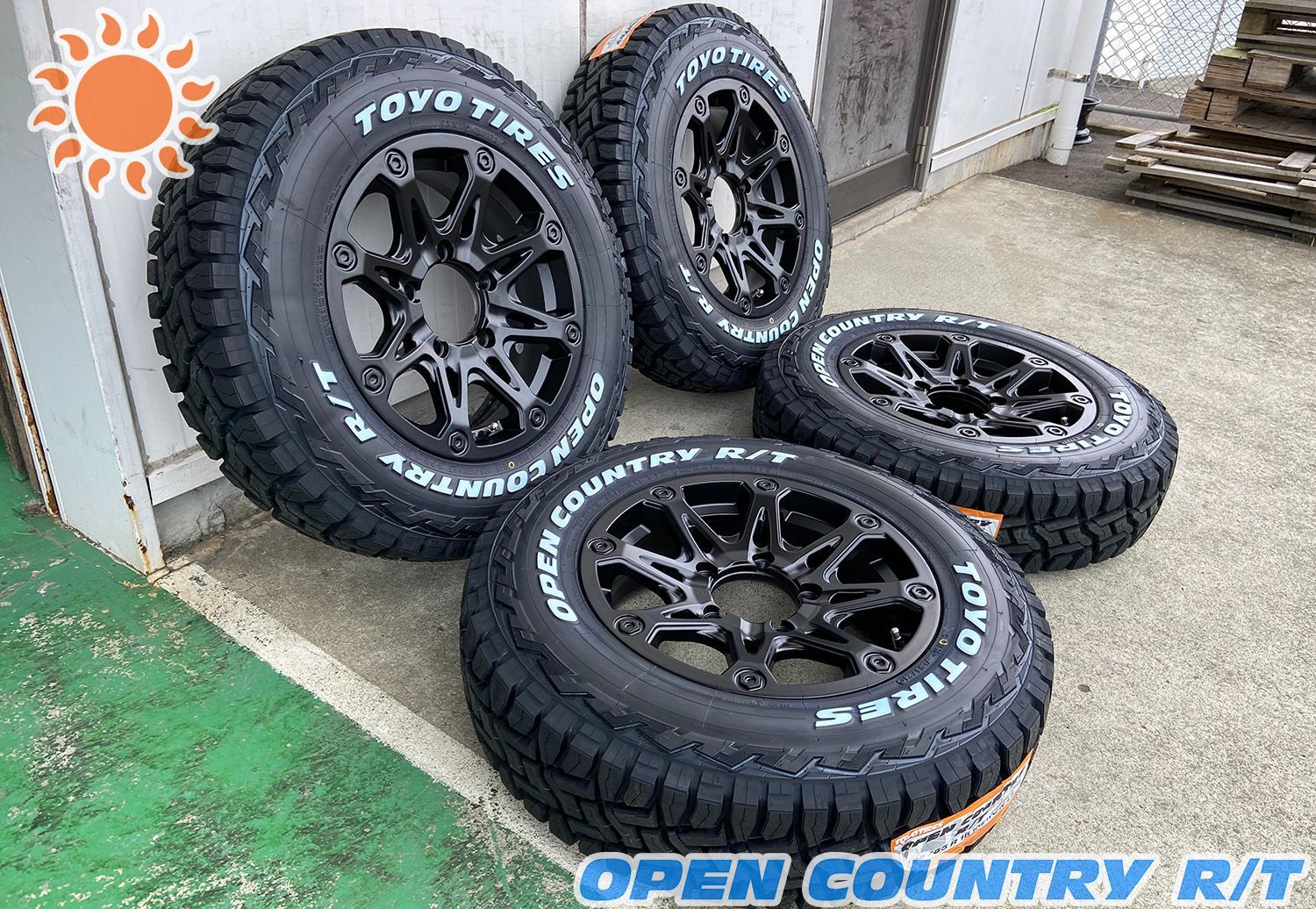 ジムニー JB64 JB23 JA12 JA11 5本セット（背面用付き）タイヤホイール 16インチ トーヨー オープンカントリー RT 185/85R16 ホワイトレター（白文字タイヤ） 純正車高 カスタム