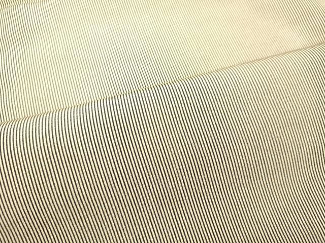 黒橡色×灰白色