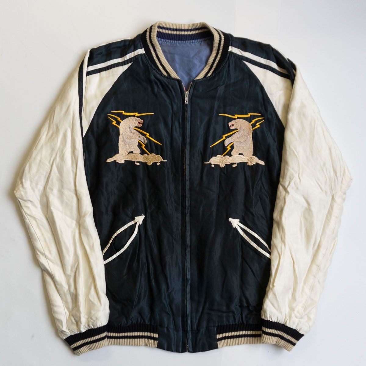 ジャケット 刺繍