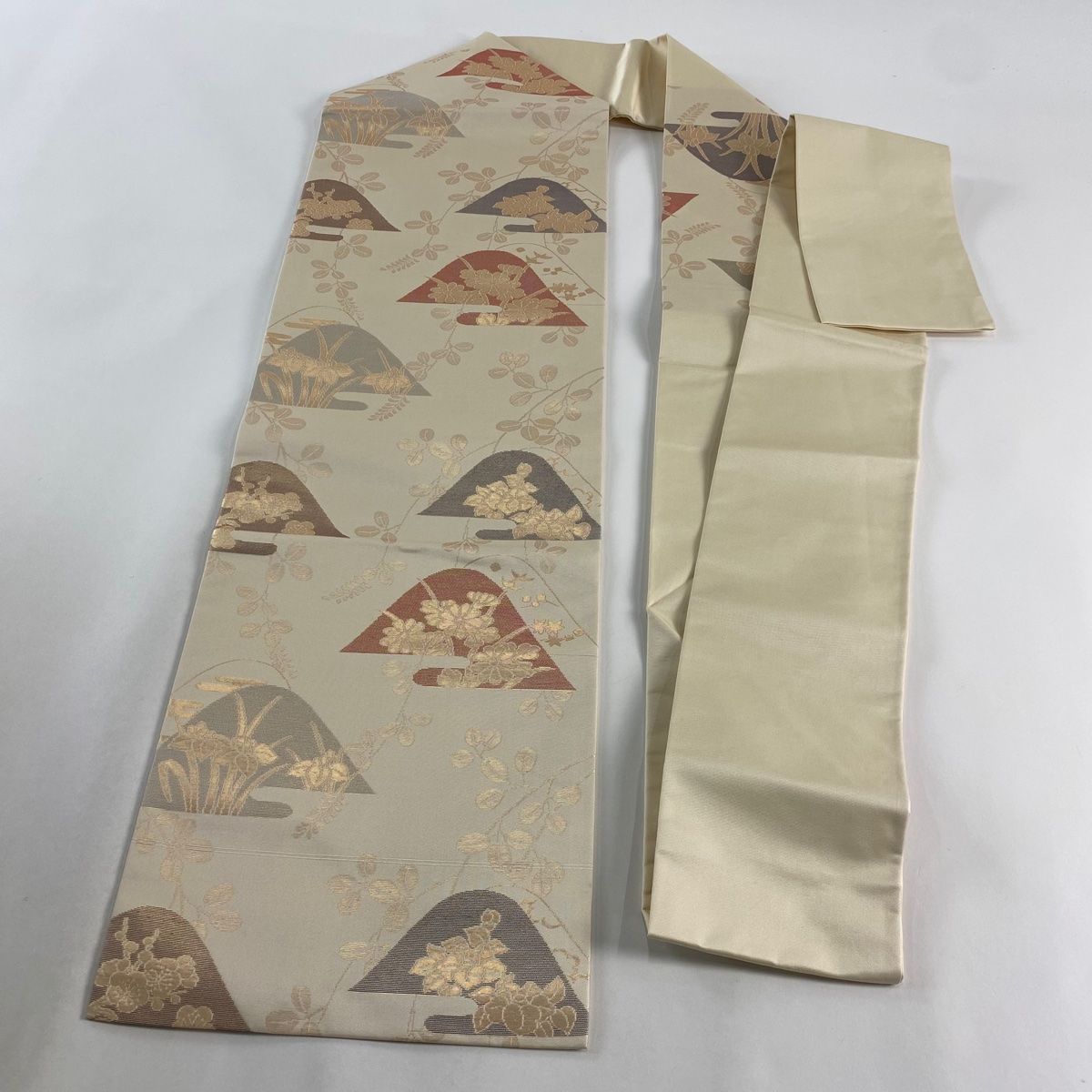 全通　ベージュ 曲線　名古屋帯　美品　正絹 名古屋帯 正絹 新品 未仕立て 仕立てつき 博多織 反物 ベージュ
