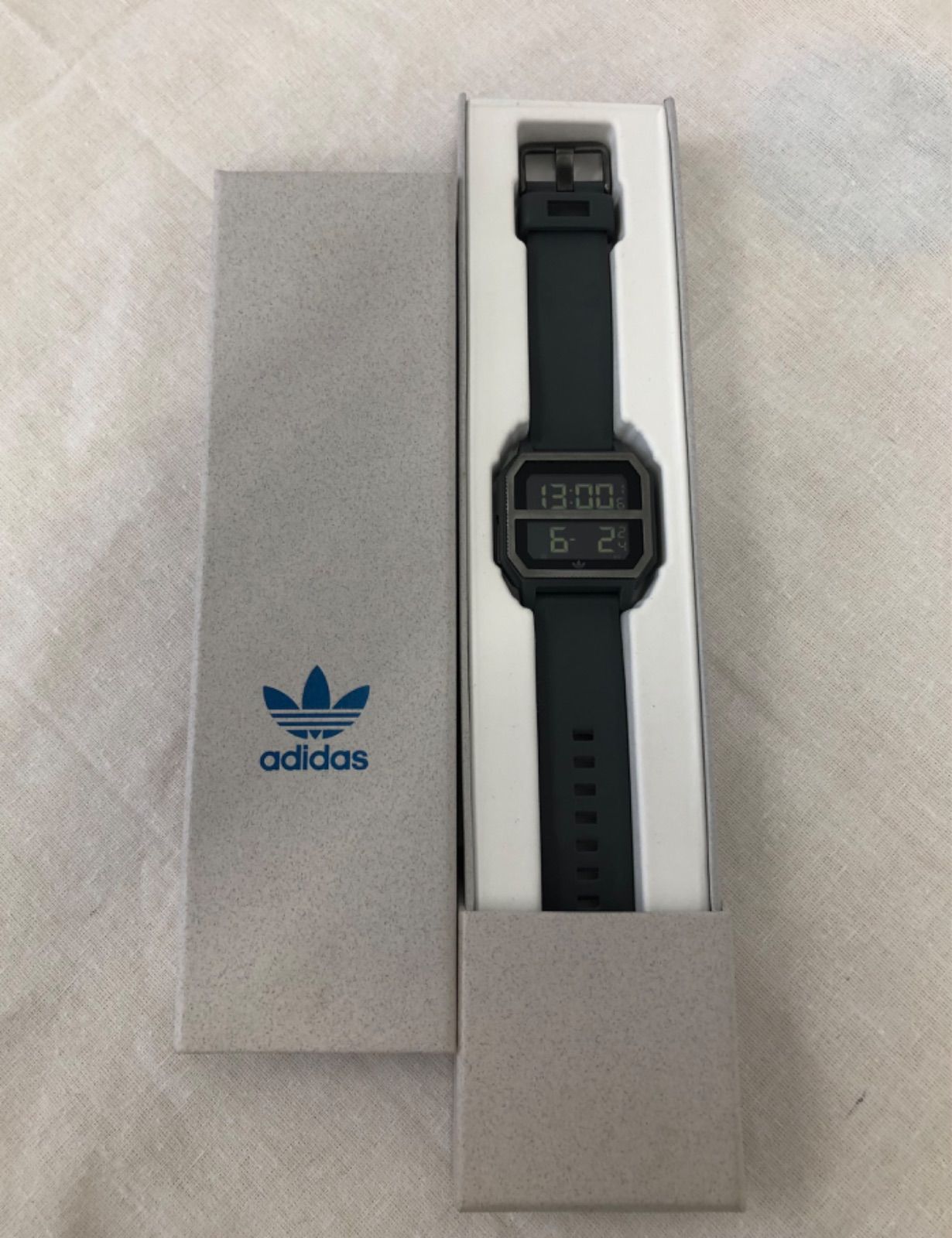 ⭐︎adidas Originals Archive R2 時計⭐︎ - メルカリ