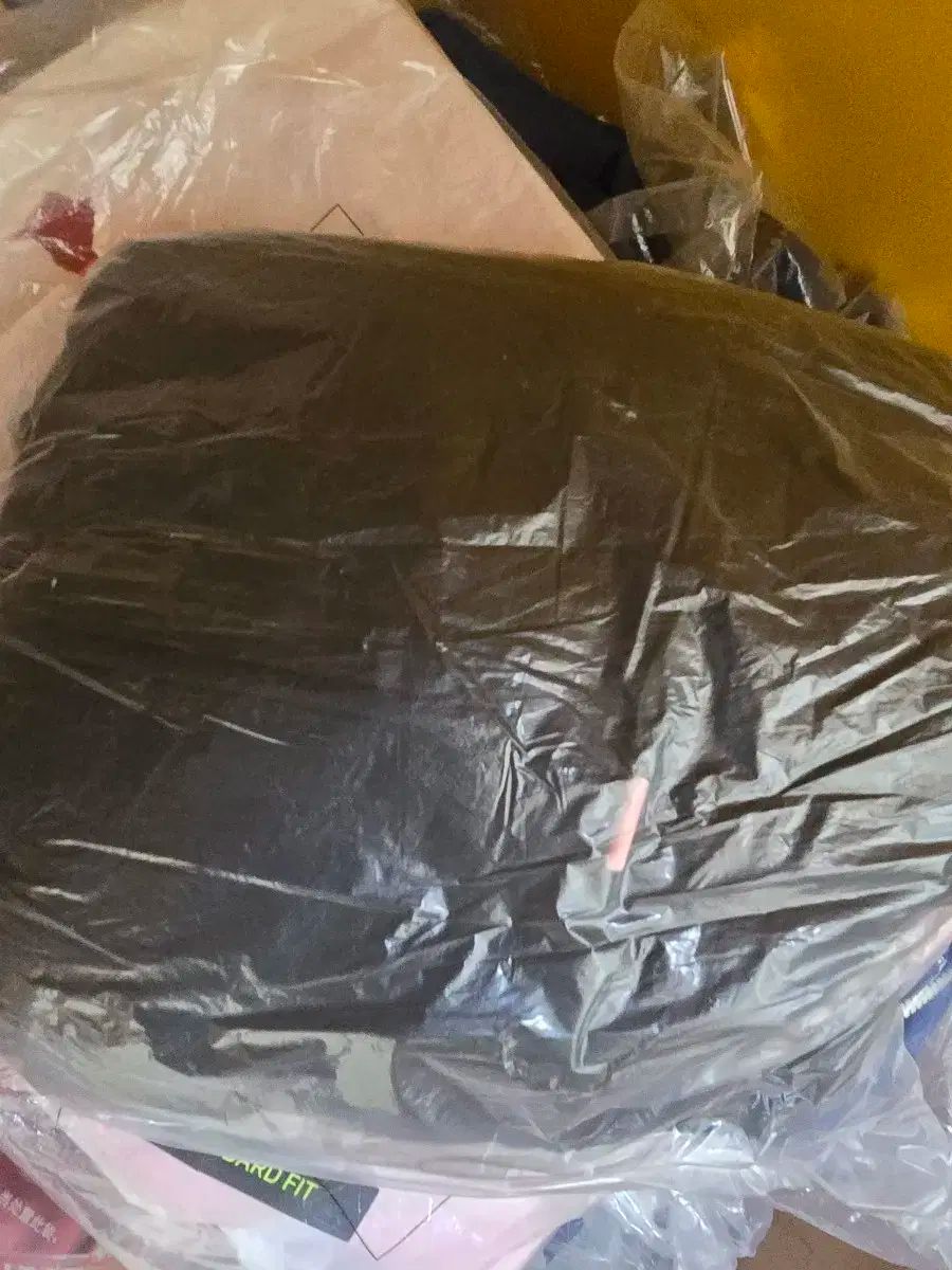 魚のような 21 ー 22 psg パリ フード付きTシャツ ブラック 1000円以上送料無料。