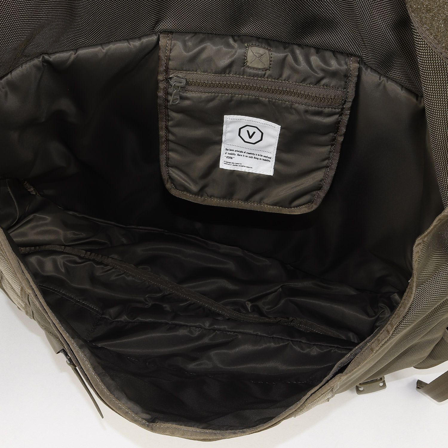 visvim 【ビズビム】メッセンジャーバッグ 00s 18l visvim 【ビズビム】メッセンジャーバッグ 00s 18l