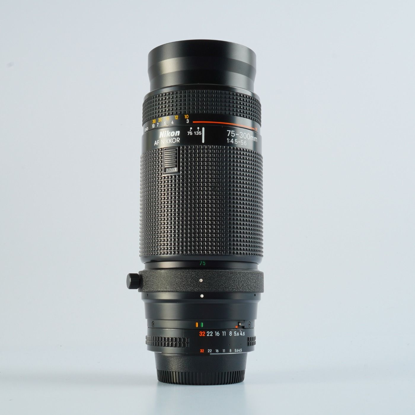 ★便利な超望遠ズーム★ニコン Nikon AF Nikkor 75-300mm Amazon.co.jp: Nikon ニコン AF NIKKOR 75-300mm F4.5-5.6