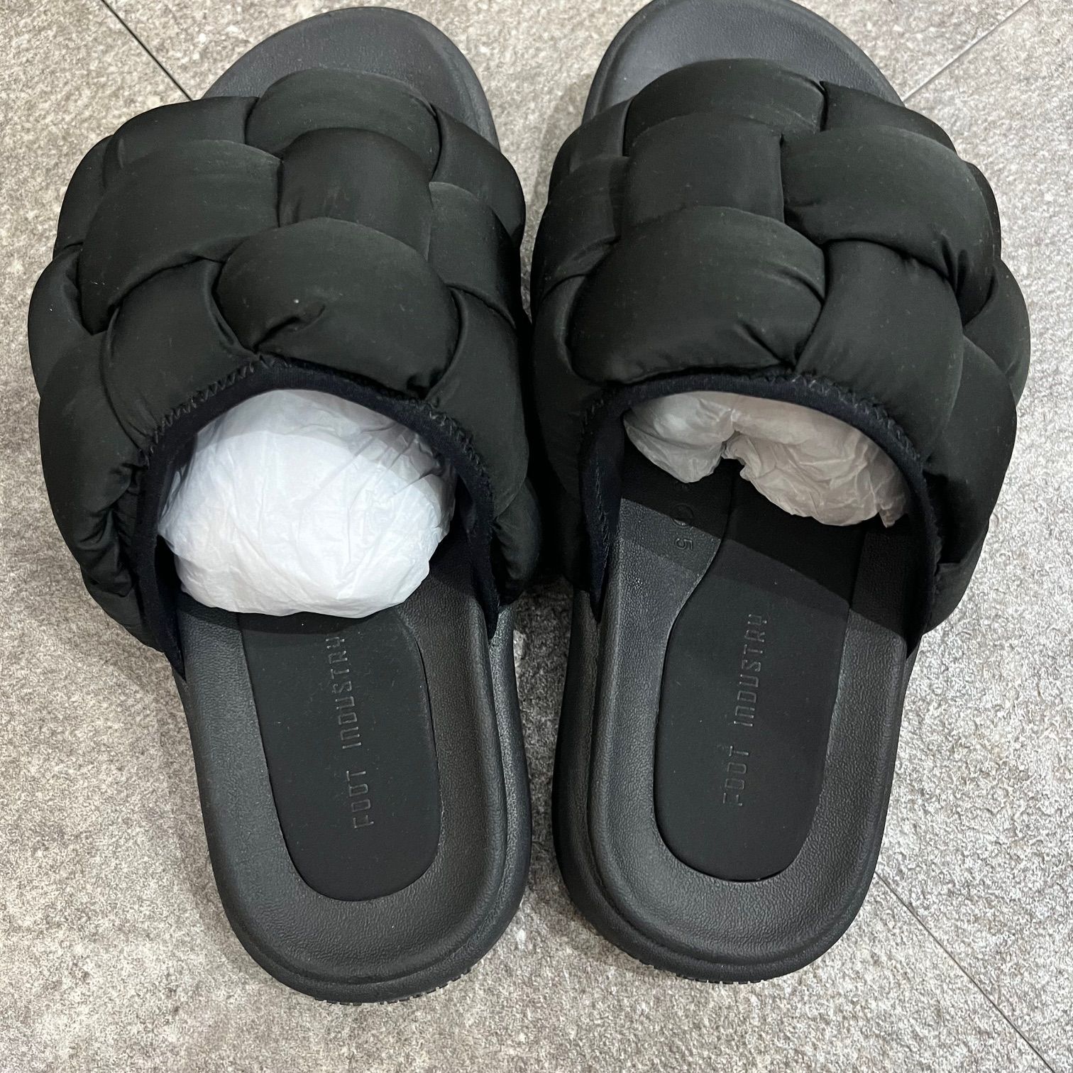 【新品】FOOT INDUSTRY ダウンスリッパ サンダル FOOT INDUSTRY ダウンスリッパ サンダル 【公式通販】