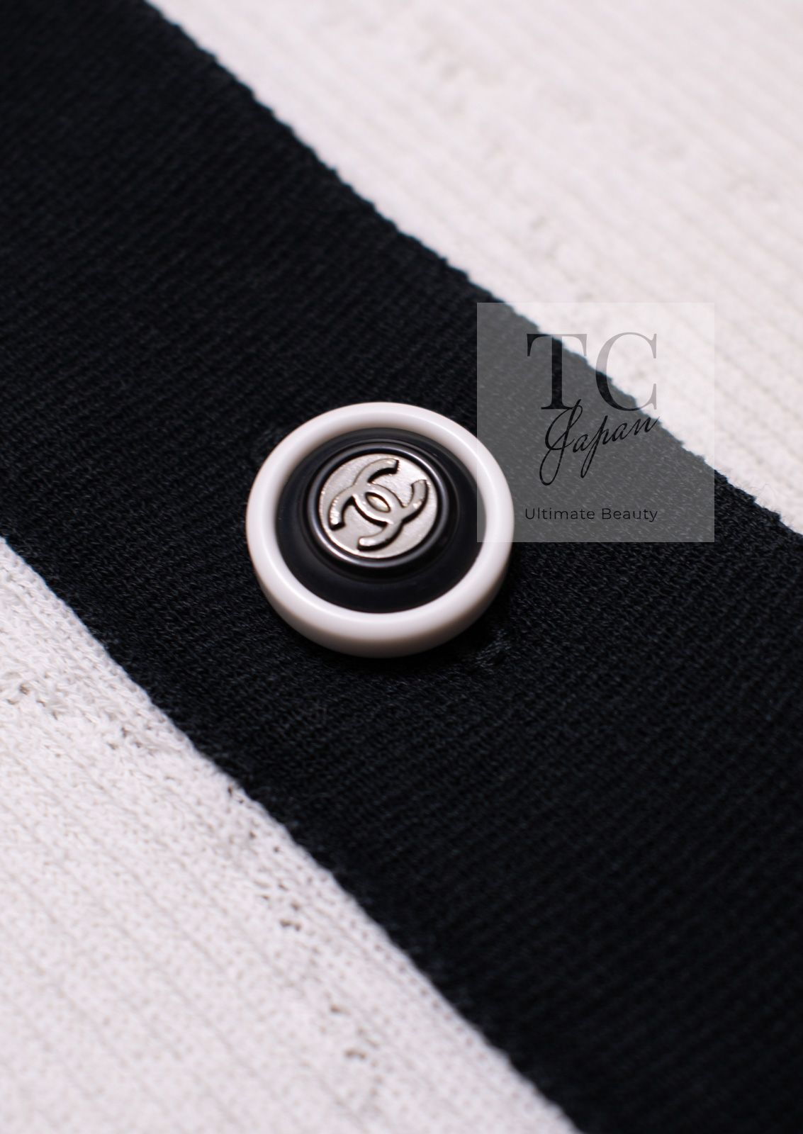 シャネル ポロシャツ トップス CHANEL ホワイト ブラック