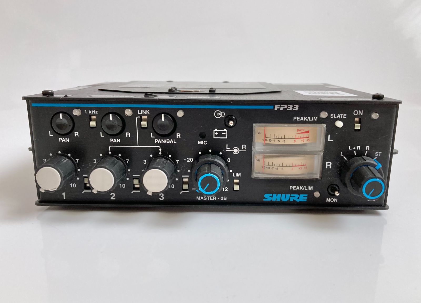 ジャンク SHURE シュアー FP33 3ch ポータブルフィールドミキサー プリアンプ