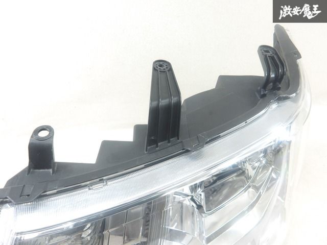 三菱 純正 CV1W CV2W CV4W CV5W デリカD5 前期 HID ヘッドライト