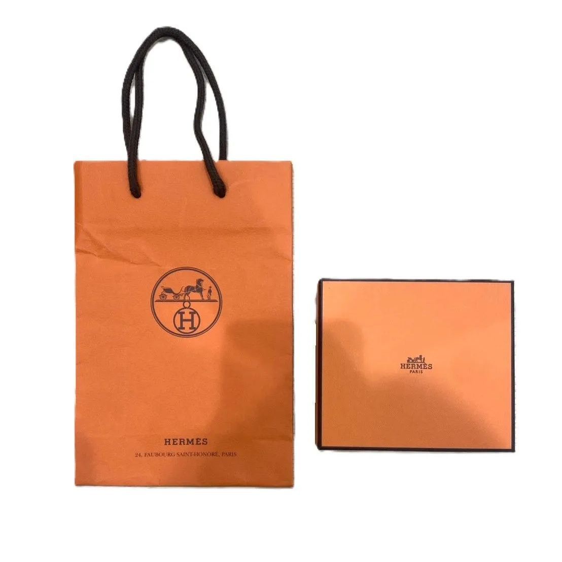 HERMES 二つ折り財布 箱付きエルメス シルクイン コンパクト HERMES 【カラー限定特価】HERMES エルメス 二つ折り財布 アザップ