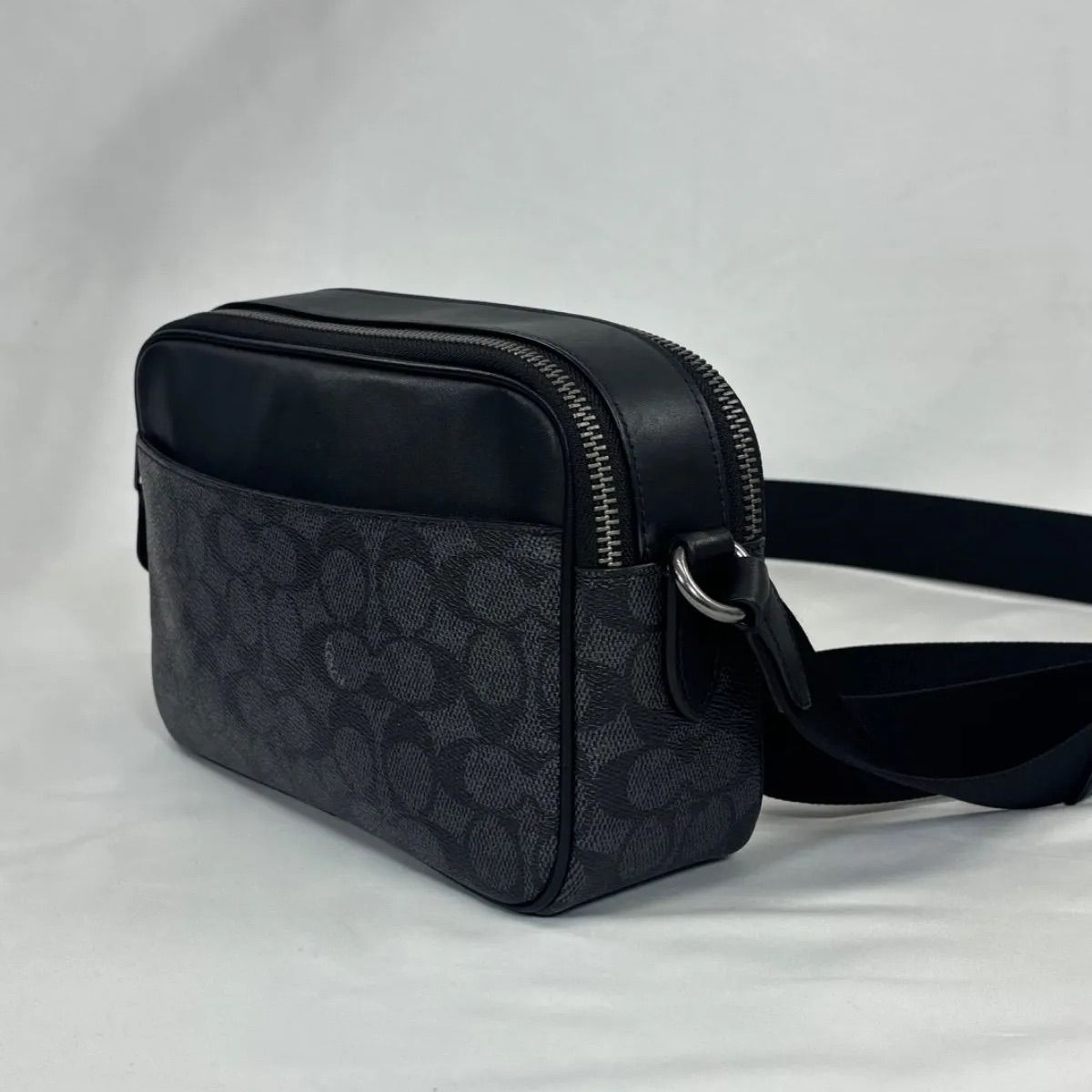 COACH シグネチャー グラハム PVC クロスボディ ショルダーバッグ