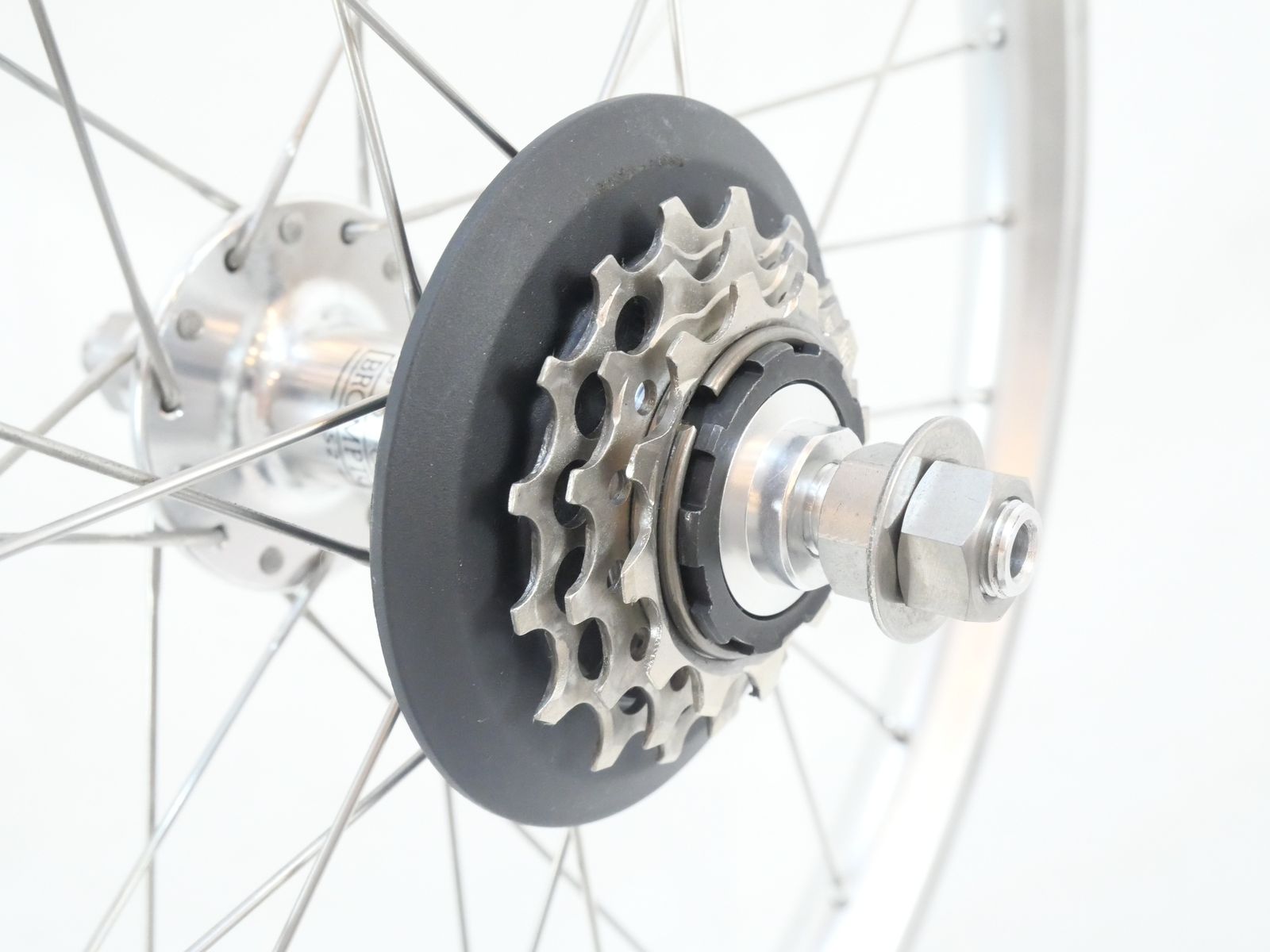 リアホイール バイチャリ浦和ベース