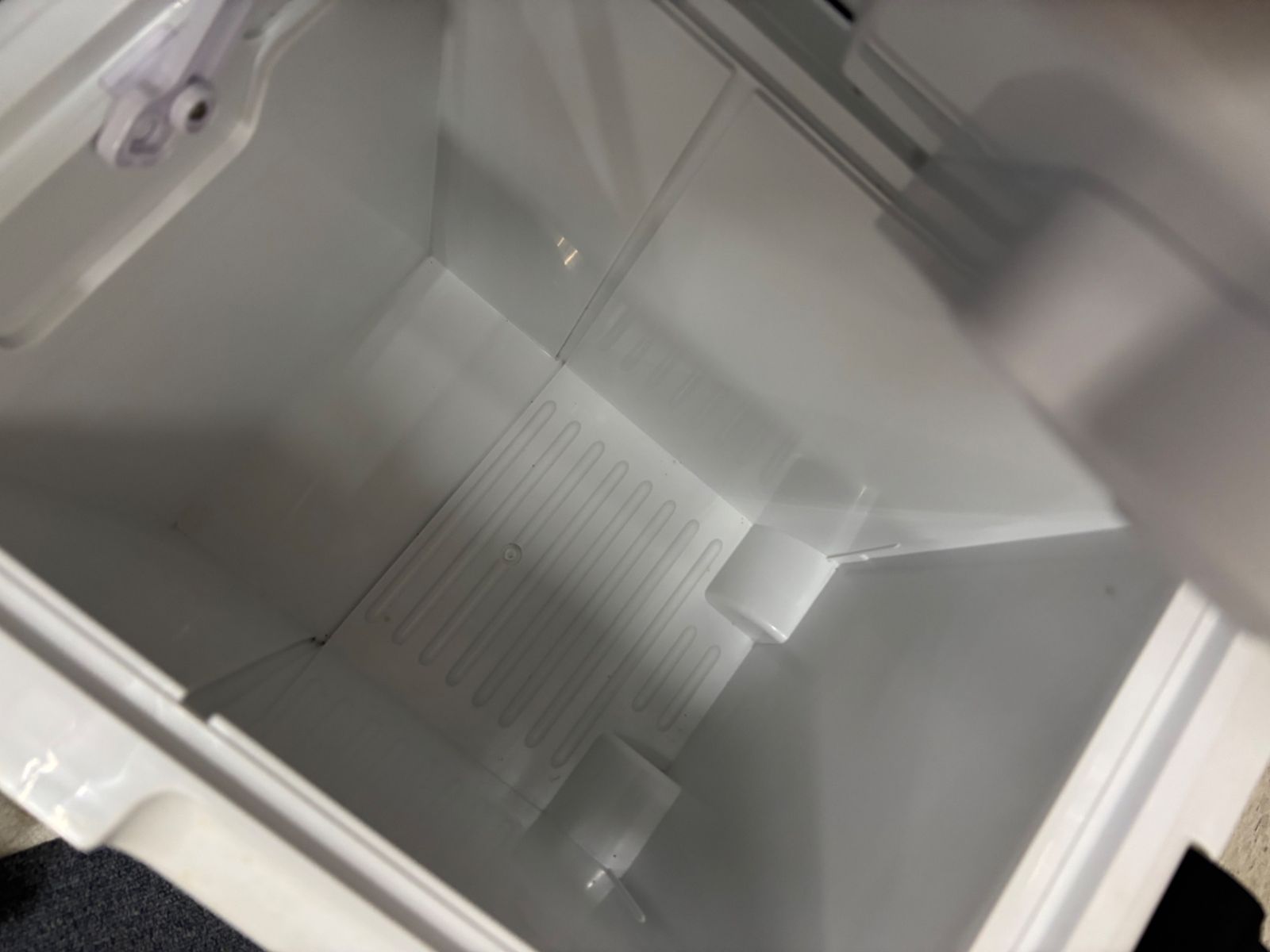 コードレス冷温庫