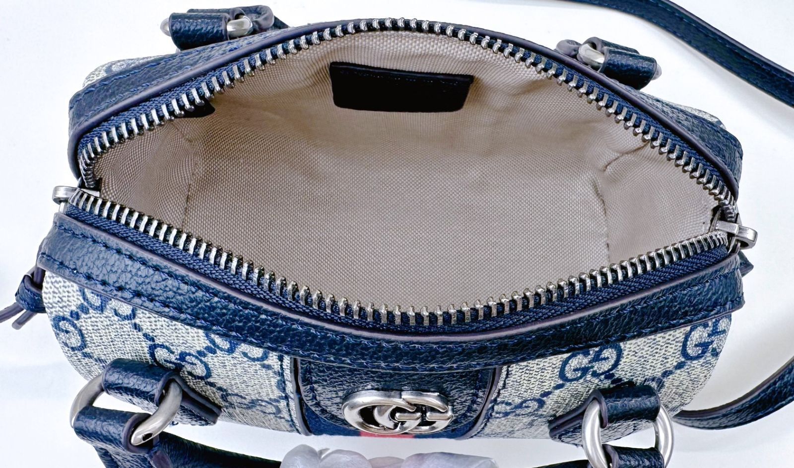 今日特価】GUCCI オフィディア スーパーミニ ハンドバッグ