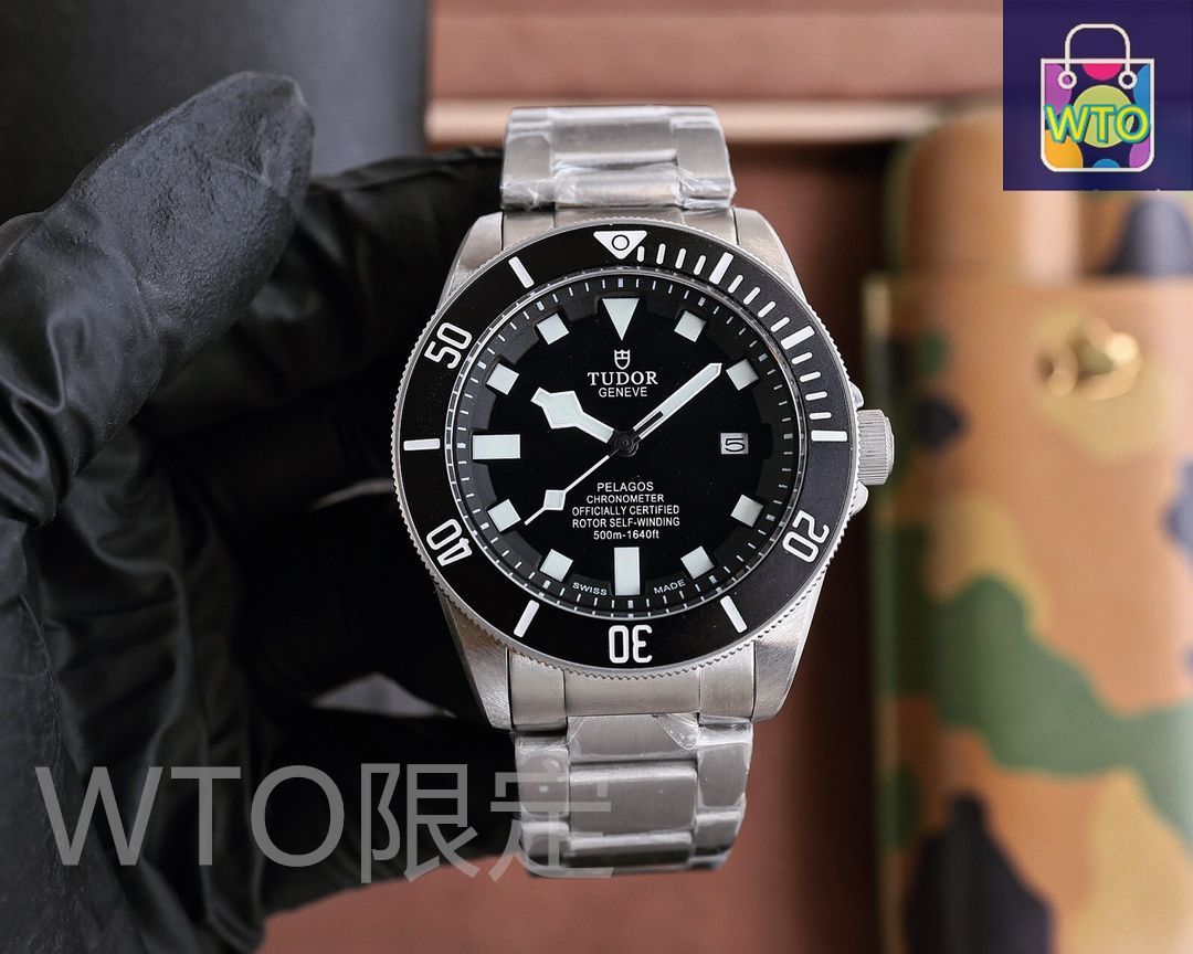 チュードル TUDOR 79830RB ヘリテージ ブラックベイ GMT自動巻き チュードル TUDOR 79830RB ヘリテージ ブラックベイ GMT自動巻き