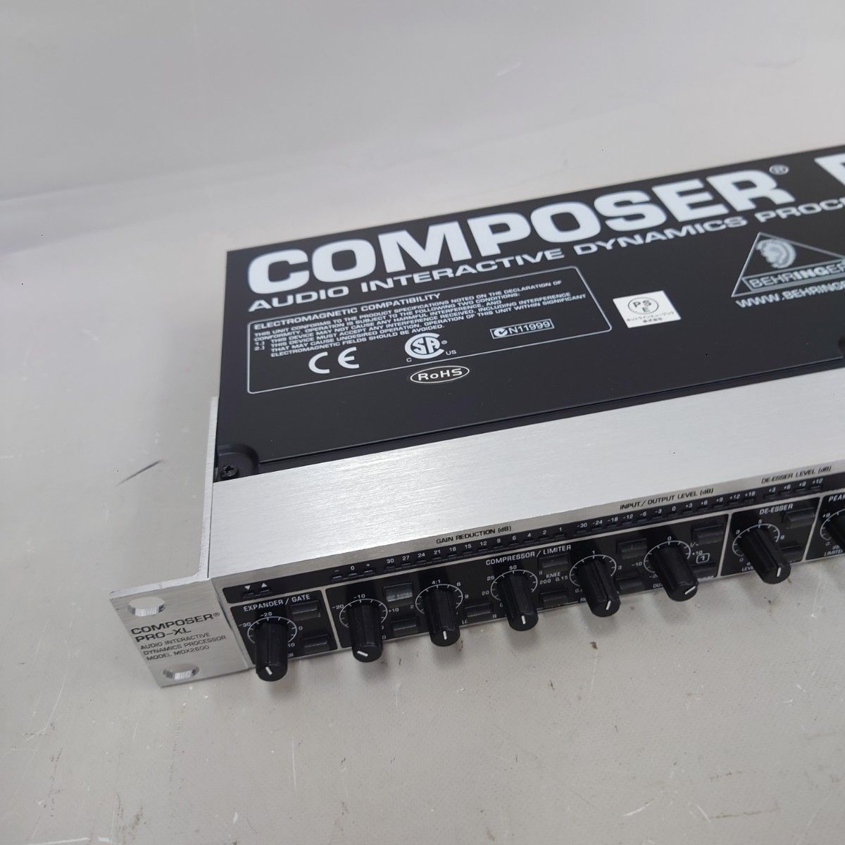 BEHRINGER COMPOSER PRO-XL MDX2600(美品) Open Box Behringer MDX2600 Composer Pro-XL Compressor