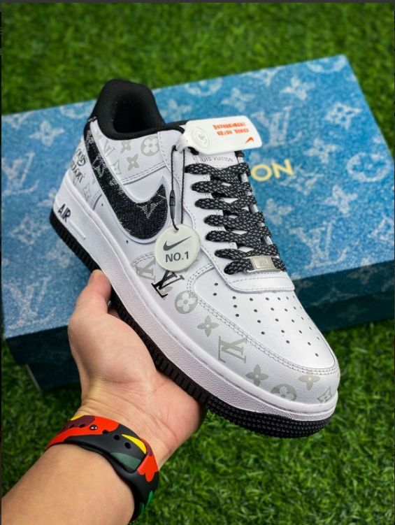 新品 NIKE ナイキ スニーカー エアフォース LOUIS VUITTON× Nike Air Force 1 Low 07 スニーカー メンズ レディース ローカット 男女兼用 並行輸入品