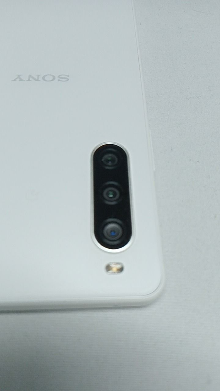 美品！ SOG07 Xperia 10 IV ホワイト SIMフリー 202508082 - メルカリ