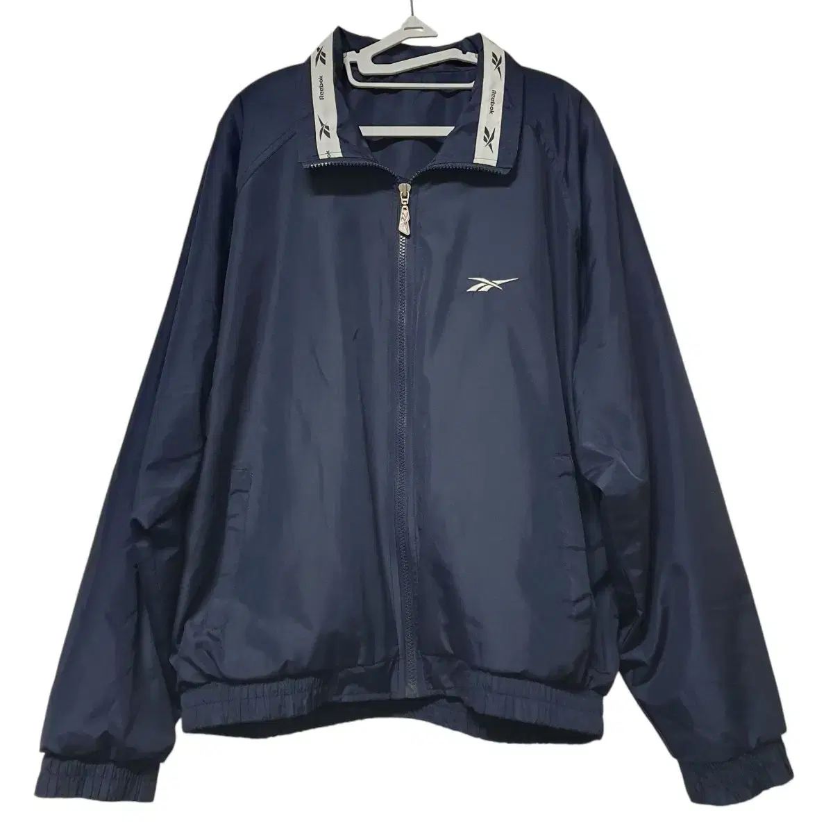 L 100 Reebok(リーボック) ウィンドブレーカー クラシック スタイル ネイビー