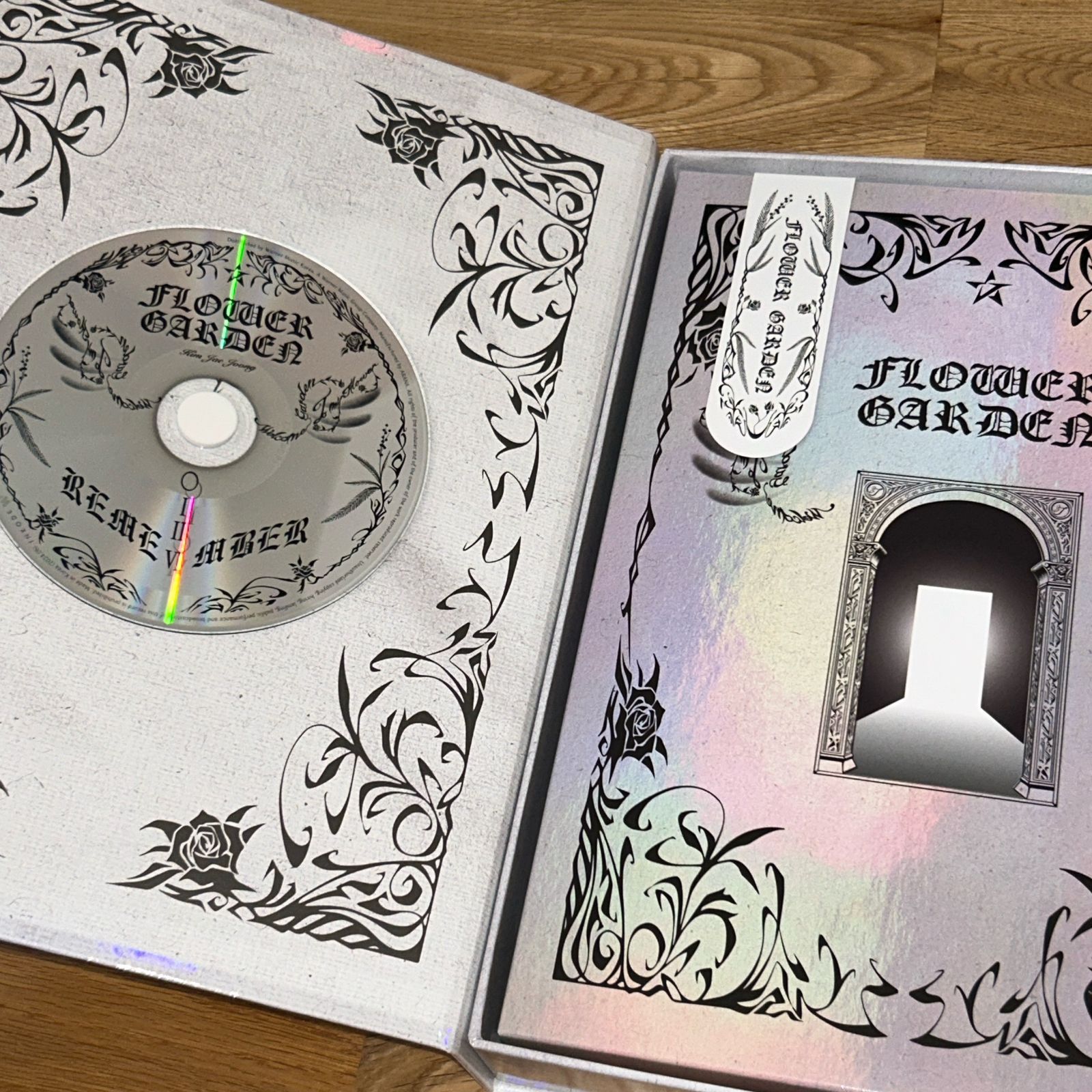 ジェジュン 直筆サイン「FLOWER GARDEN」CLASSIC ver. ジェジュン 直筆サイン「FLOWER GARDEN」CLASSIC ver. - メルカリ