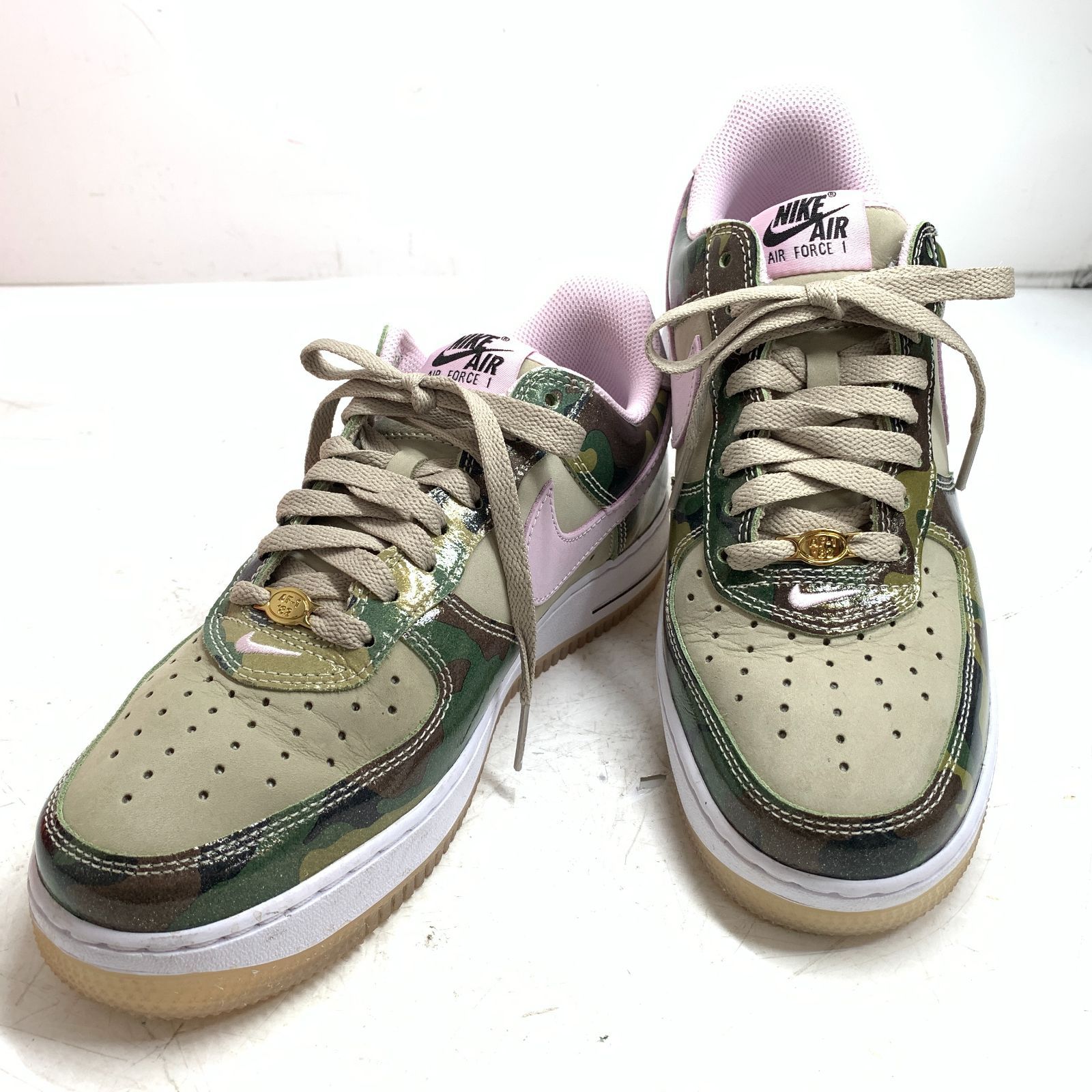 f001 O 美品 NIKE AIR FORCE 1 LOW RETRO メンズサイズ26cm レディース 