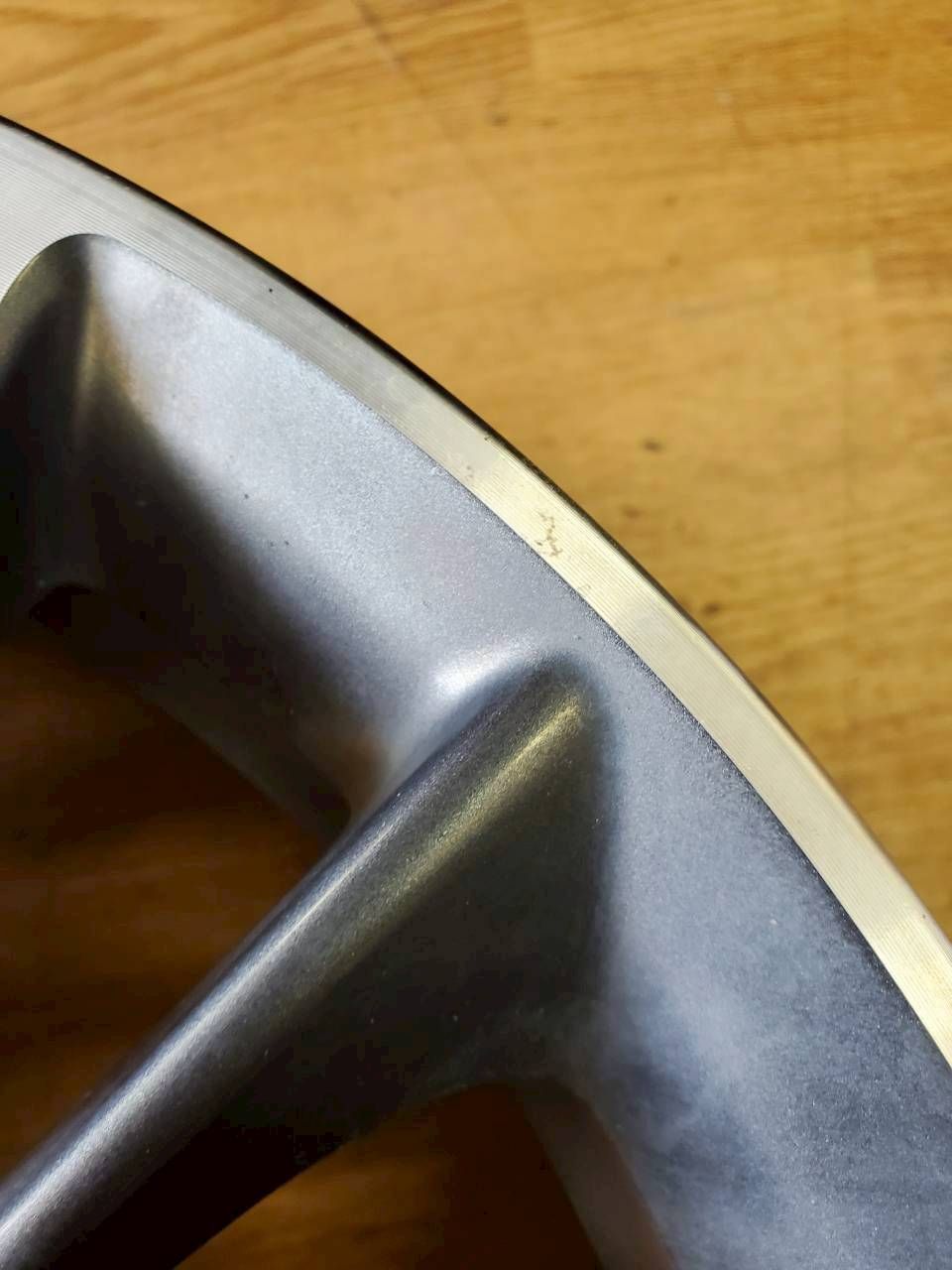 GK5純正15インチ