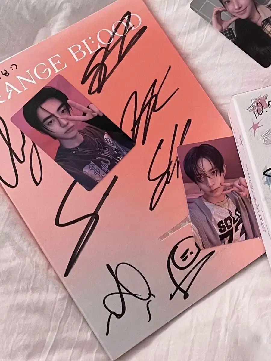 enhypen アルバム サイン まとめ売り ENHYPEN(エンハイプン・エナプ) サイン入り アルバム - メルカリ