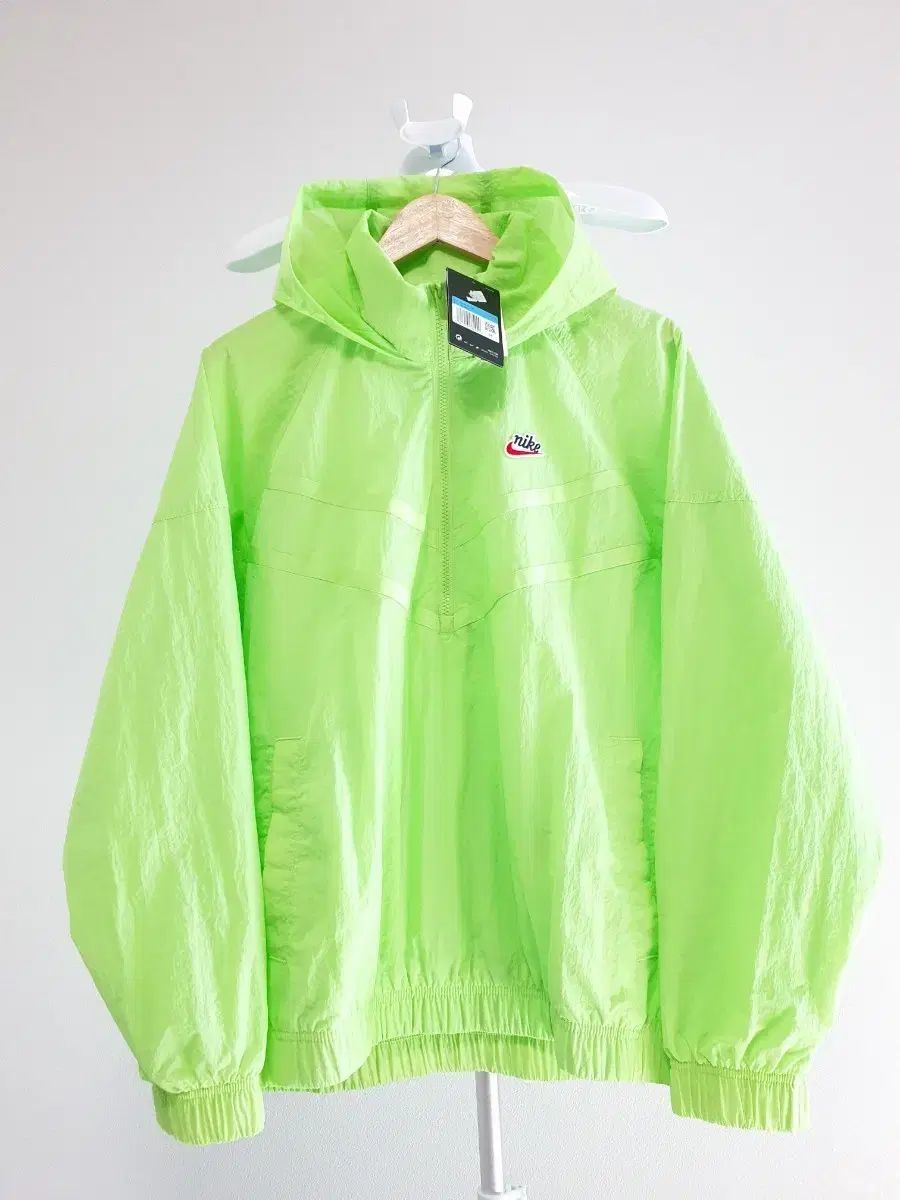 NIKE ナイキ 新モデル ヘリテイジ Anorak アノラック ウィンドブレーカー 100サイズ 蛍光