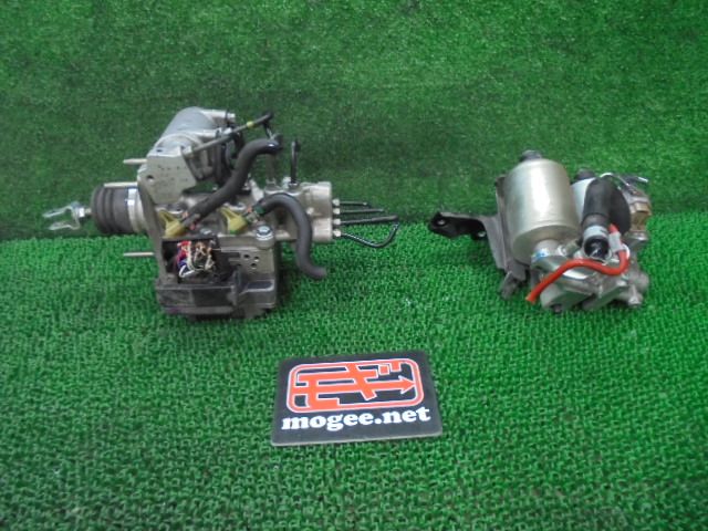 4FQ6123 BHV6 トヨタ アクア NHP10 前期型 L ABSアクチュエーター＋ブレーキブースターセット 47270-47030