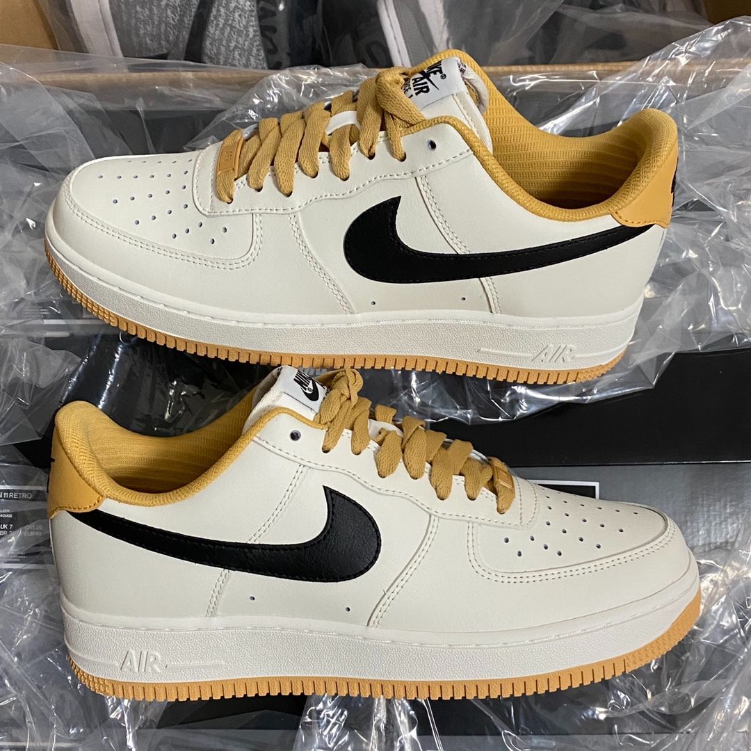 Nike Air Force 1 Low ホワイト/イエロー/ブラック 男女兼用 23cm-28cm FD9063-101 ナイキ スニーカー エアフォース