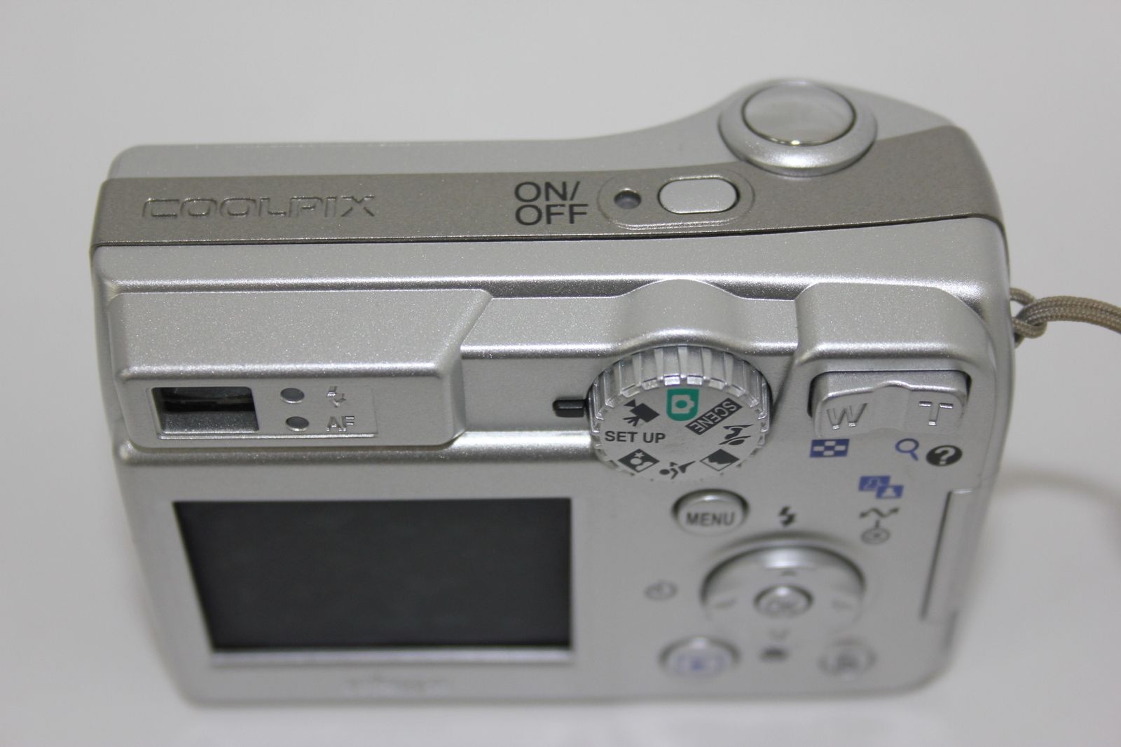Nikon CoolPix E7600 単三電池駆動 ☆極上美品☆ ニコン Nikon COOLPIX E7600 単三電池仕様 ☆完動☆同梱