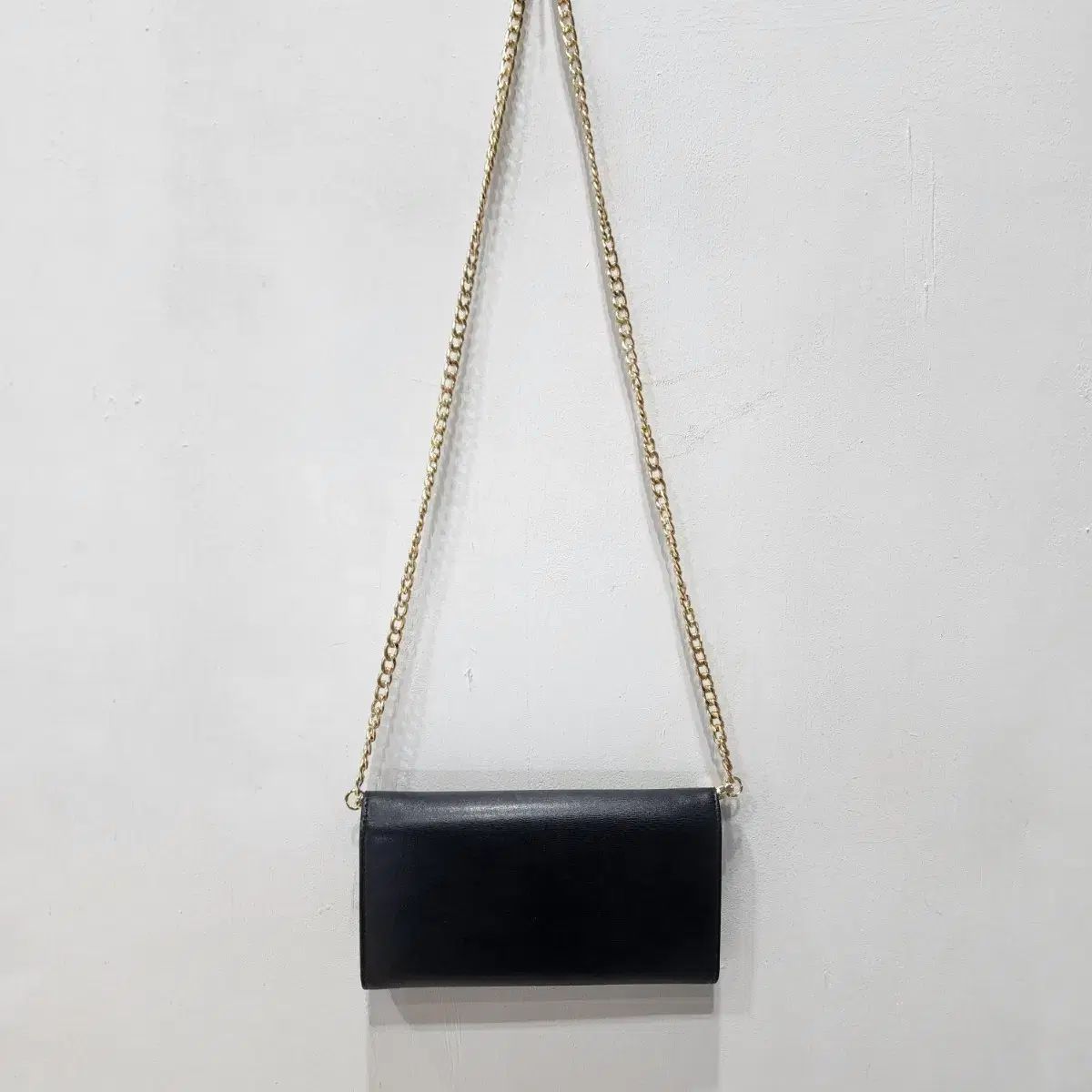 Ferragamo フェラガモ レザー ガンチーニ チェーン トートバッグ ブラック レディース gy Ferragamo(フェラガモ) ガンチーニ チェーン クロスバッグ