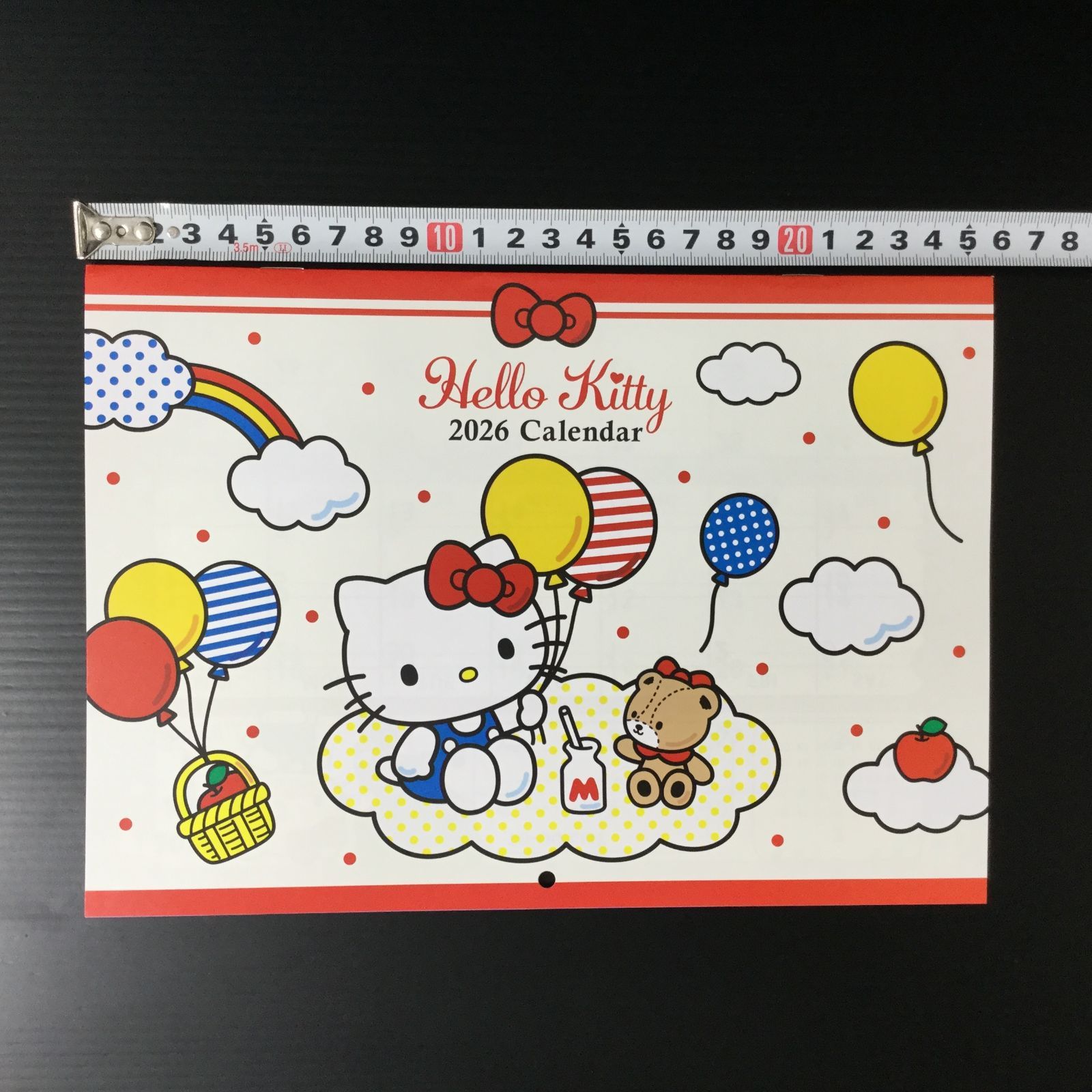 k108【新品・未使用品】サンリオ ハローキティ 2026年 壁掛け