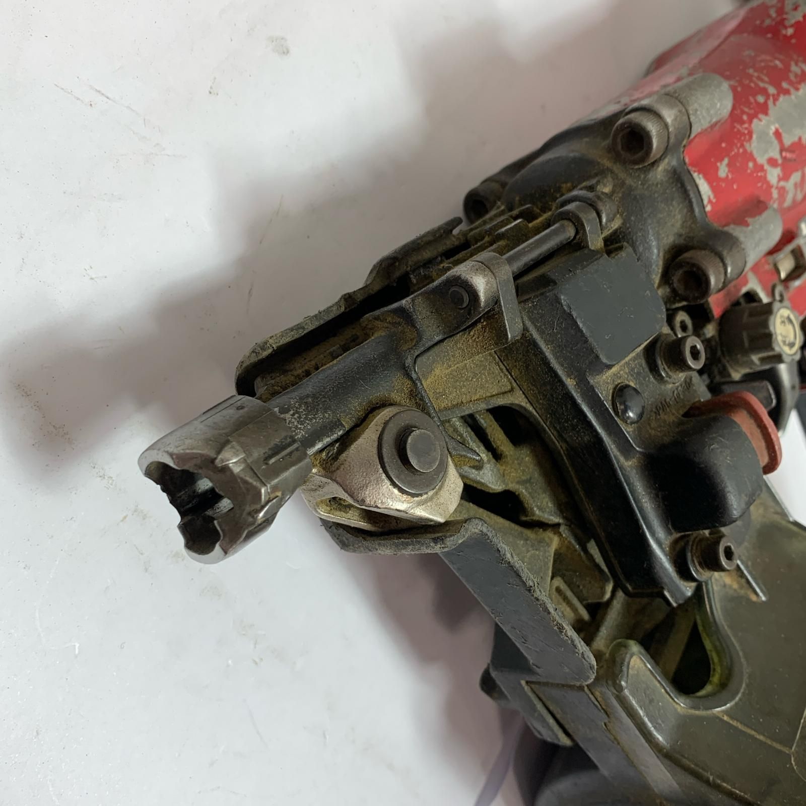 ♭♭MAKITA マキタ 高圧釘打機 型番不明 レッド