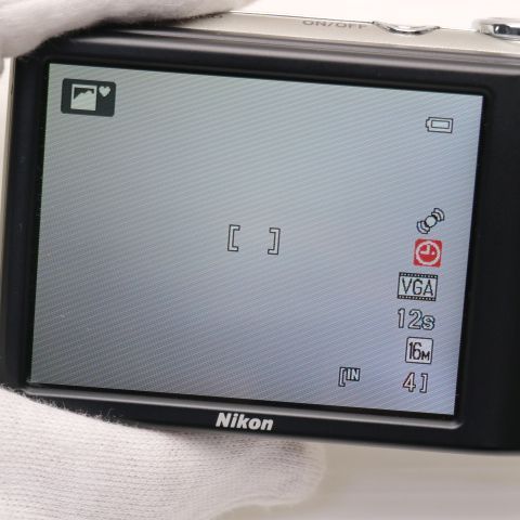 乾電池式/実写美⭕️美品【動作確認済】Nikon COOLPIX L6 シルバー Amazon.co.jp: Nikon デジタルカメラ COOLPIX L6 ホワイト