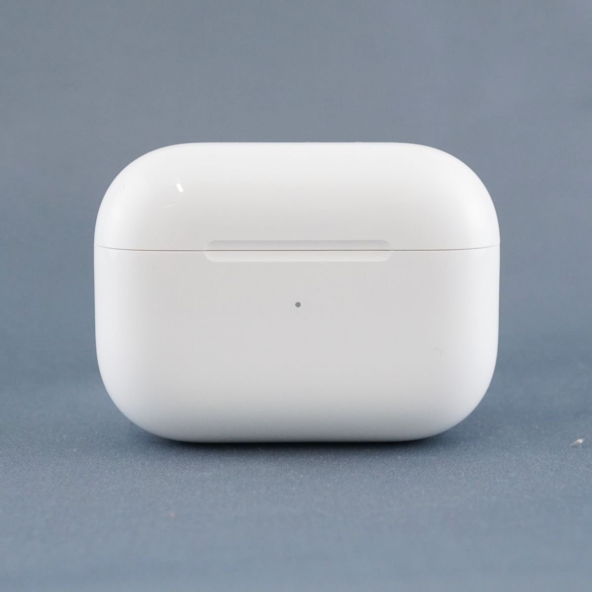 Apple AirPods Pro 第二世代 充電ケースのみ USED超美品 ワイヤレス 