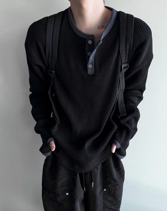 [COSYHARU公式]Fingerhole Waffle Henley Neck 関税・送料込み COSYHARU】Finger hole waffle henley neck (COSYHARU/Tシャツ