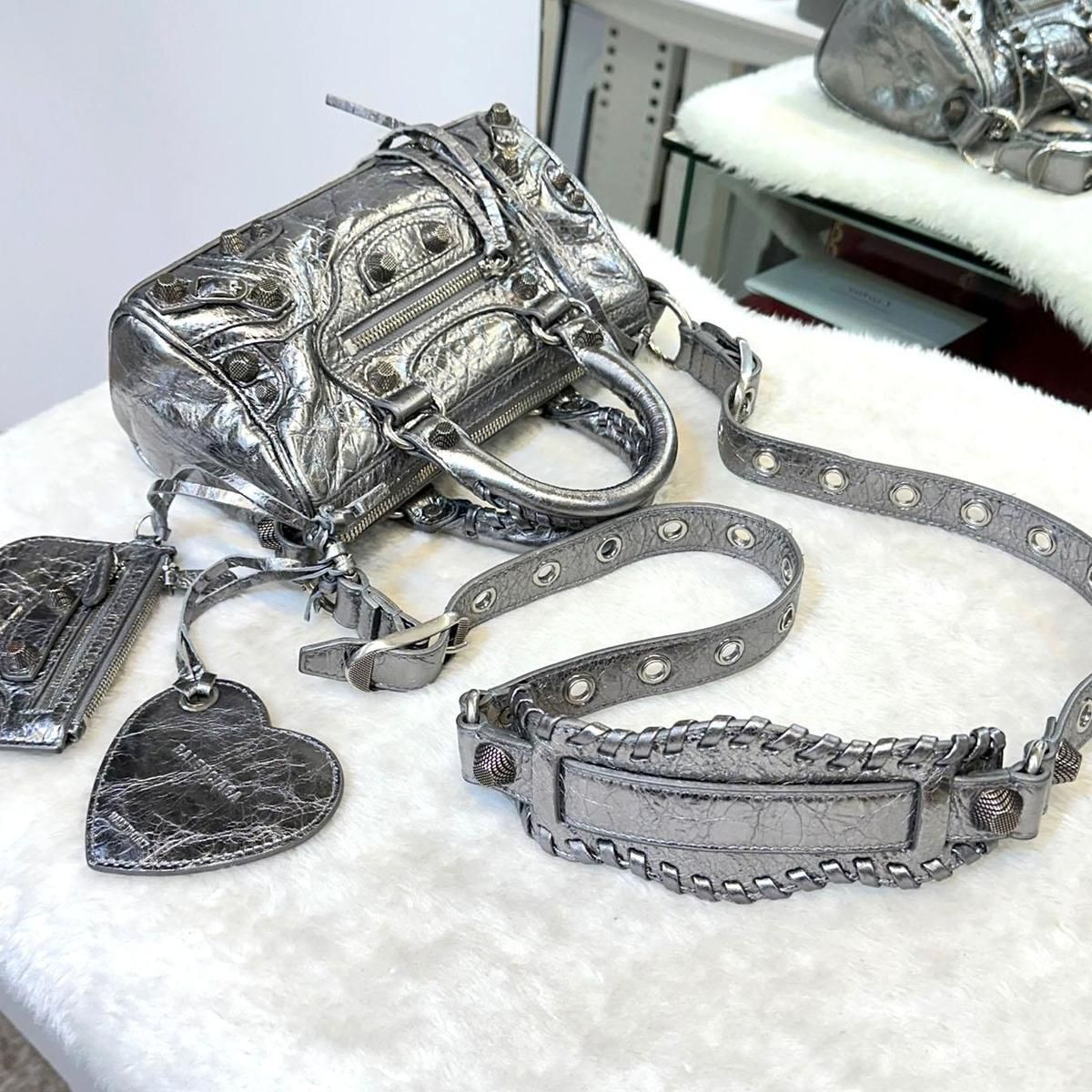 Bunjang商品韓国直送】BALENCIAGA(バレンシアガ) ルカゴール Bunjang商品韓国直送】BALENCIAGA(バレンシアガ) ルカゴール