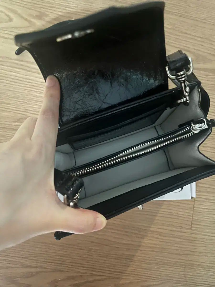 kisyning ブラック パスポートバッグ 旅行 ミニバッグ DECORATOM_COM_BR